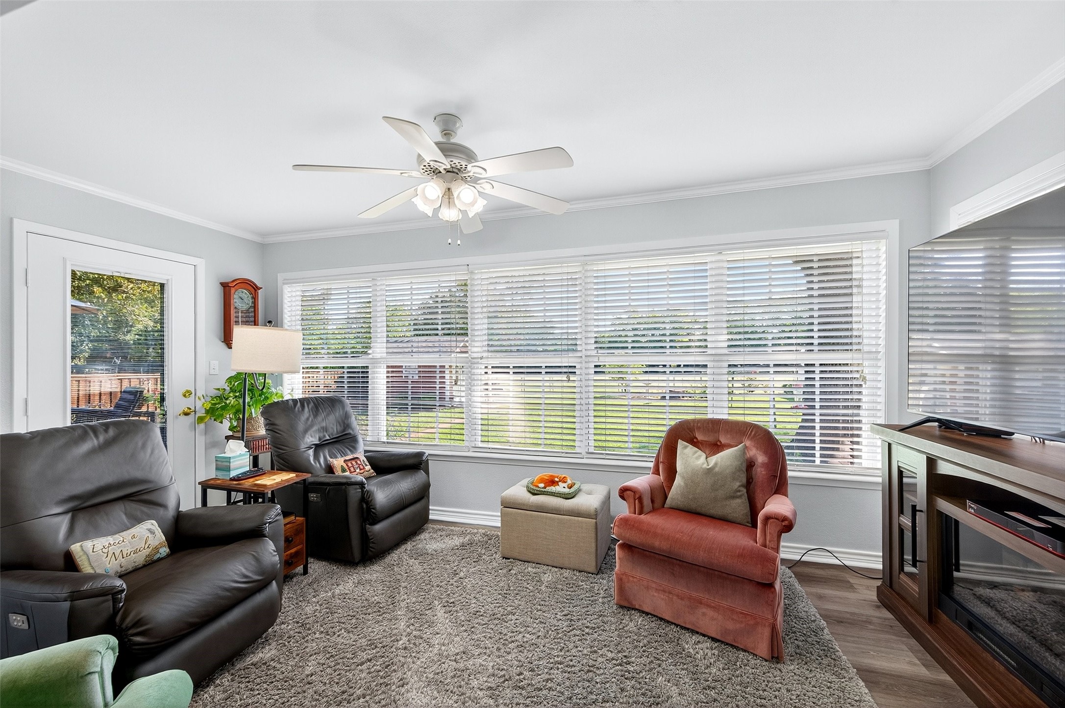 230 Center Street Whitesboro TX 76273