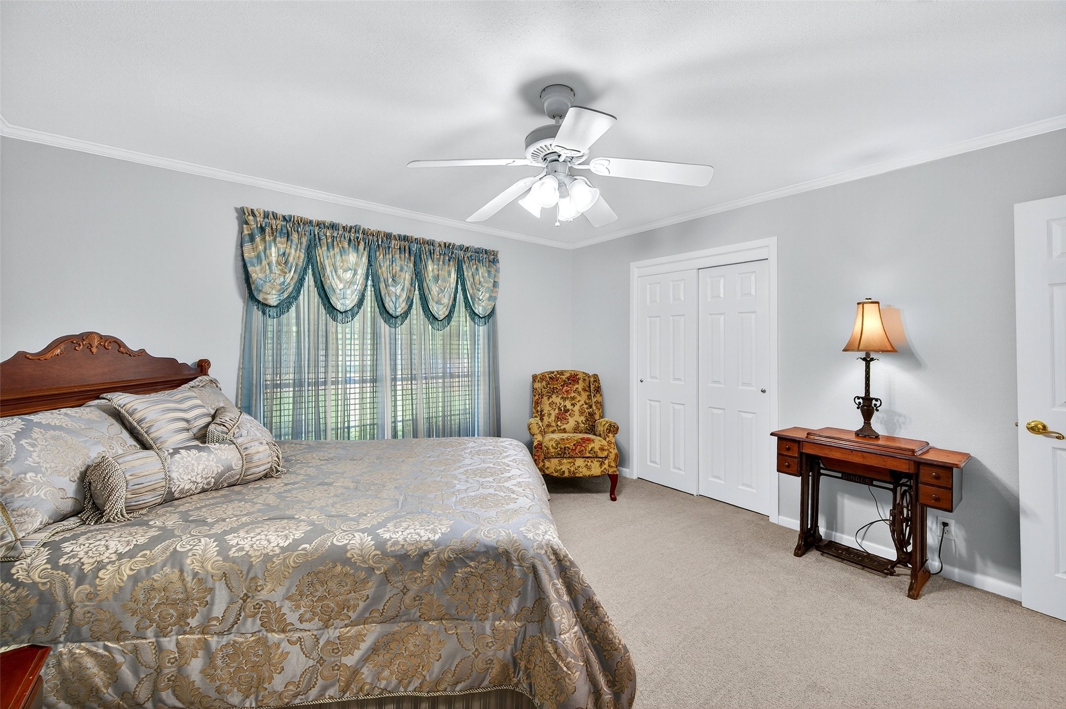 230 Center Street Whitesboro TX 76273