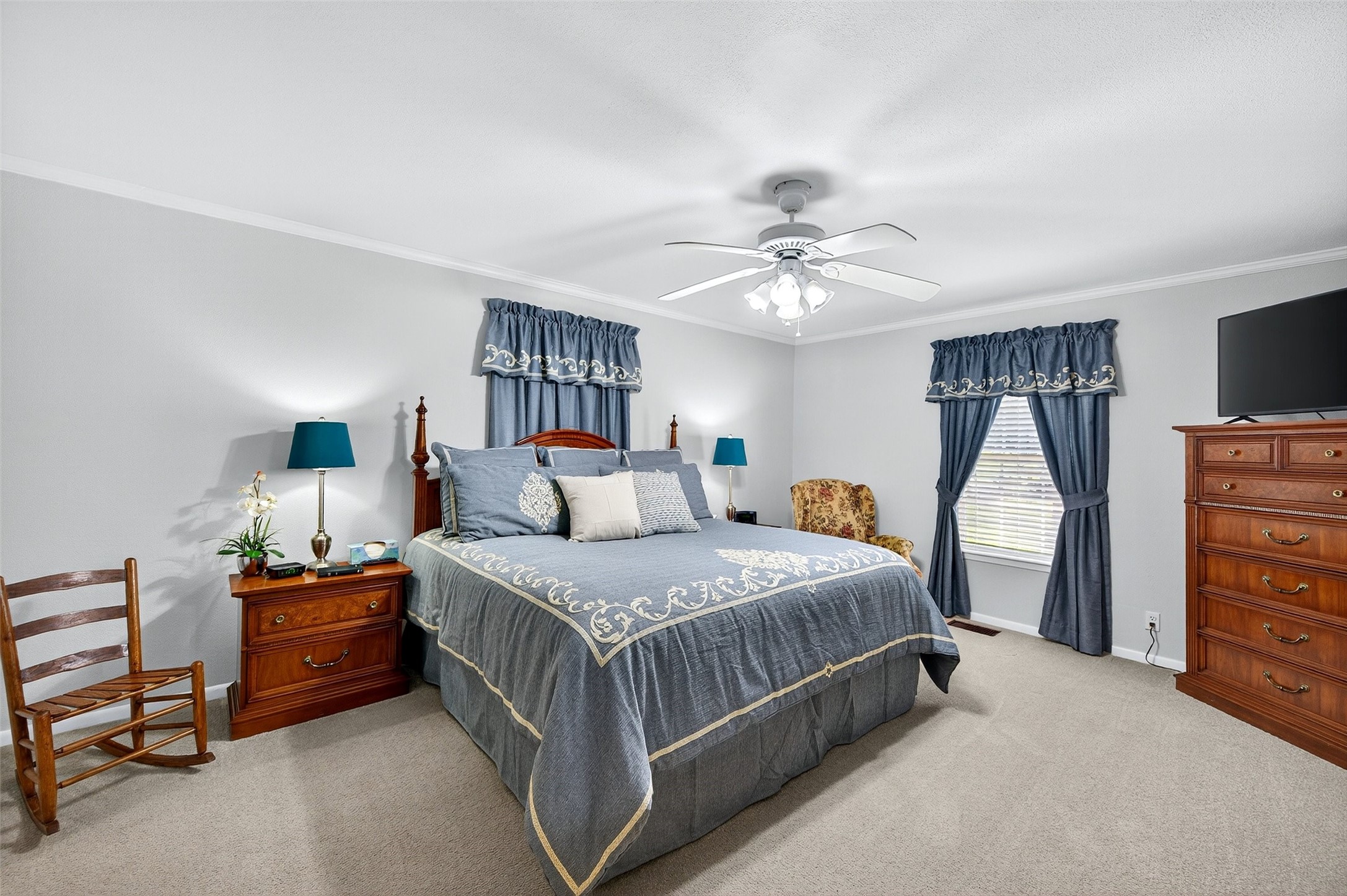 230 Center Street Whitesboro TX 76273