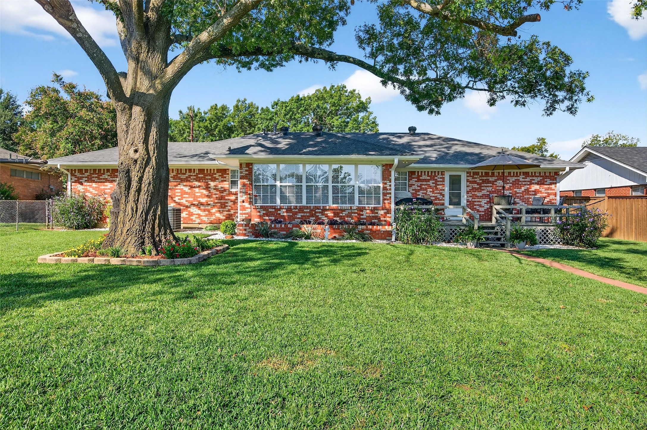 230 Center Street Whitesboro TX 76273