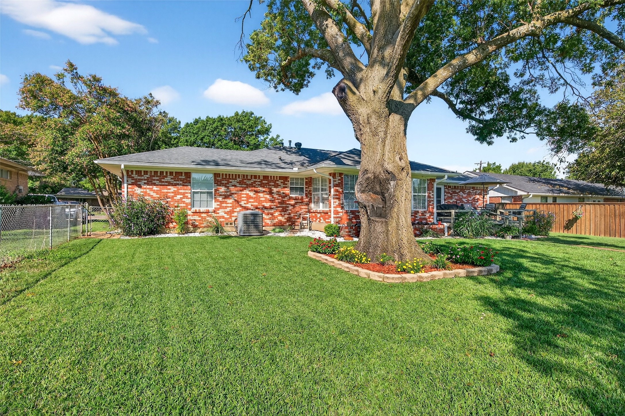 230 Center Street Whitesboro TX 76273