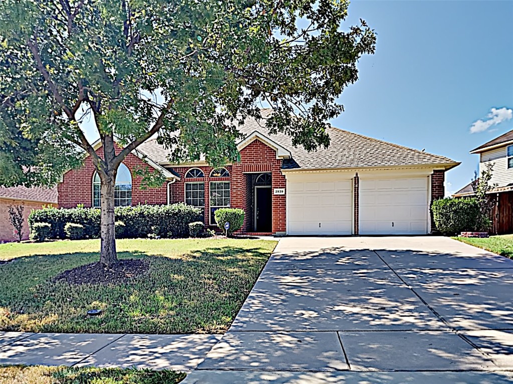 2939 Alyson Way Grand Prairie TX 75052