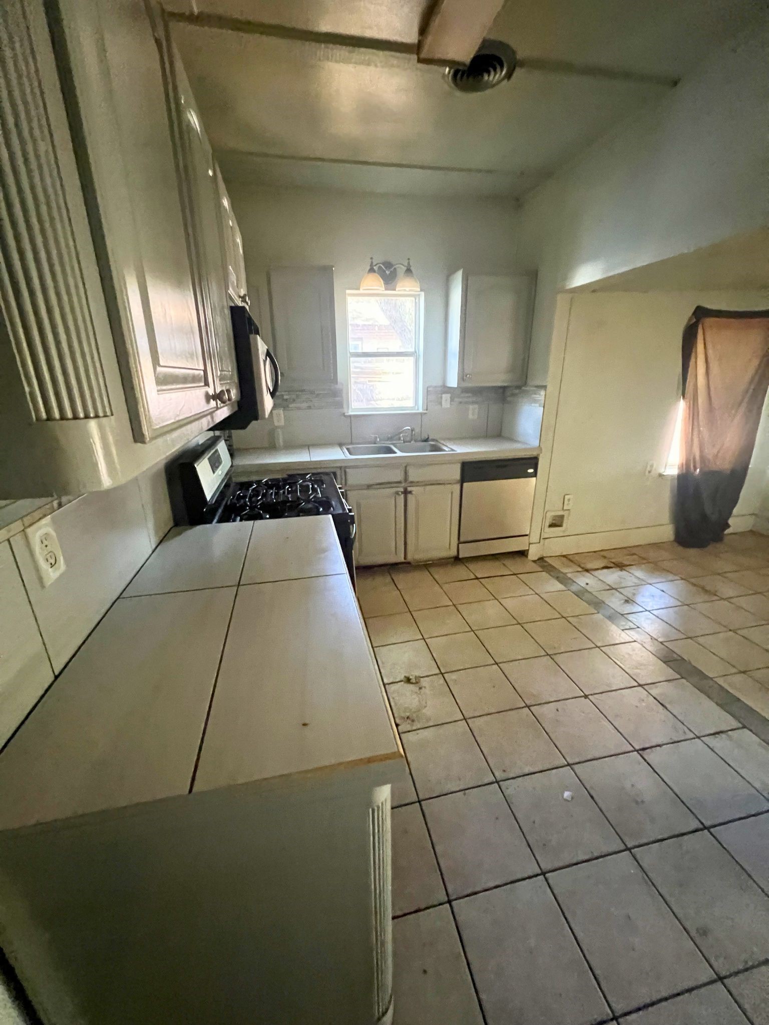 728 Ritchey Street Gainesville TX 76240