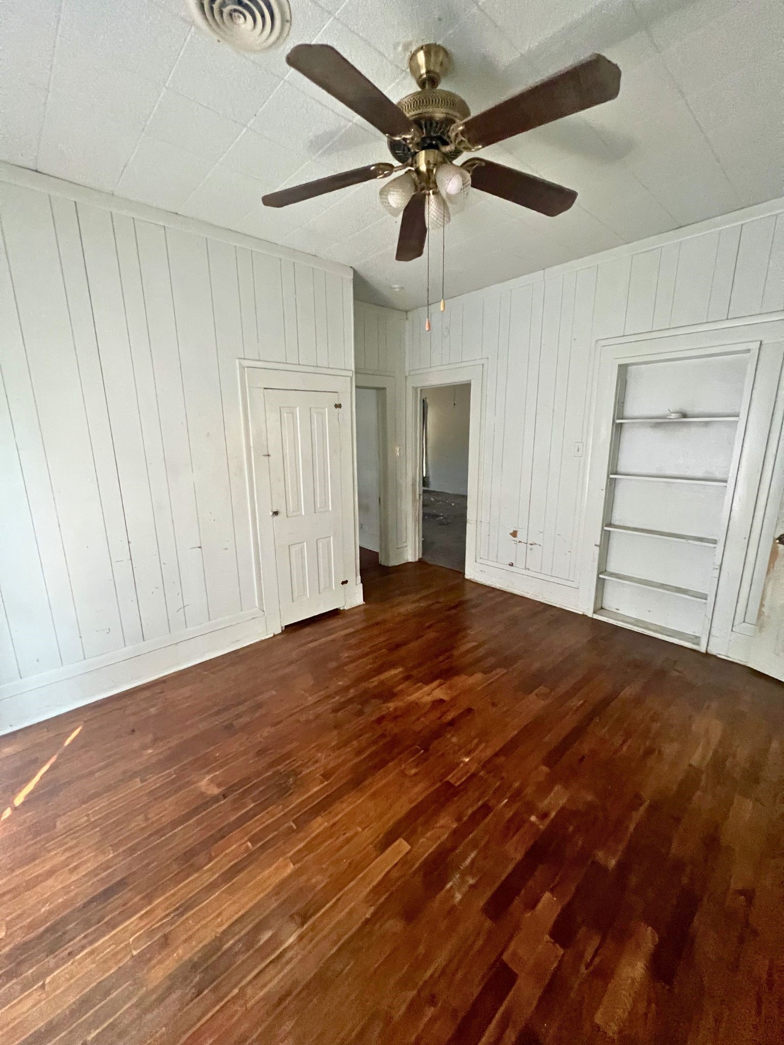728 Ritchey Street Gainesville TX 76240