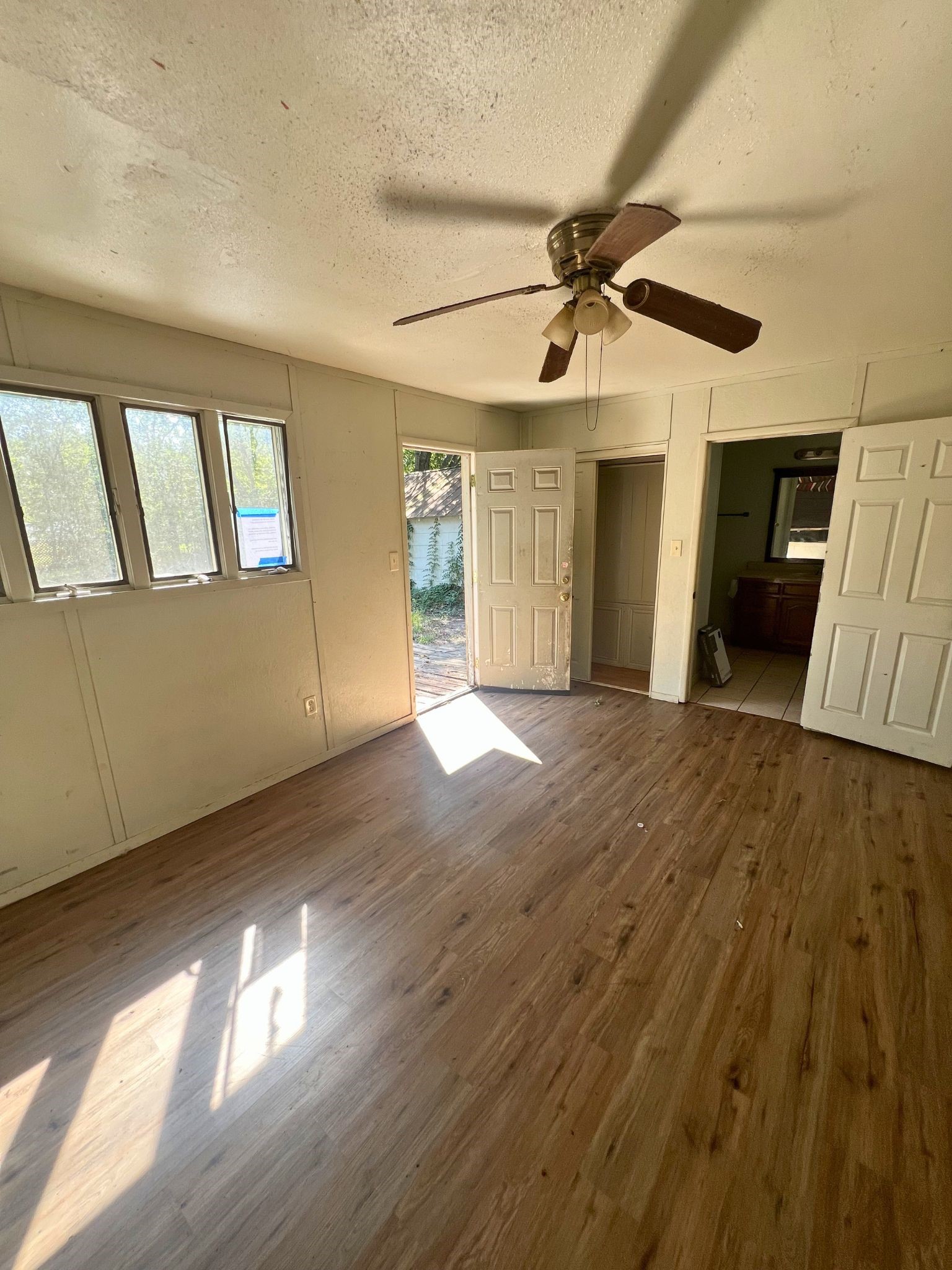 728 Ritchey Street Gainesville TX 76240