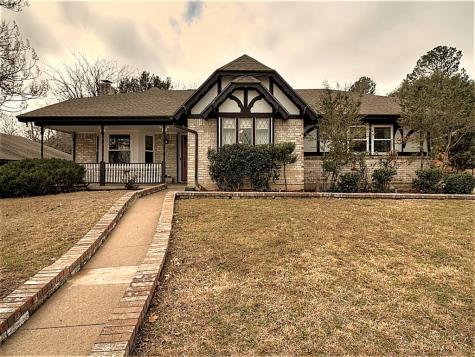 705 NW Renfro Street Burleson TX 76028