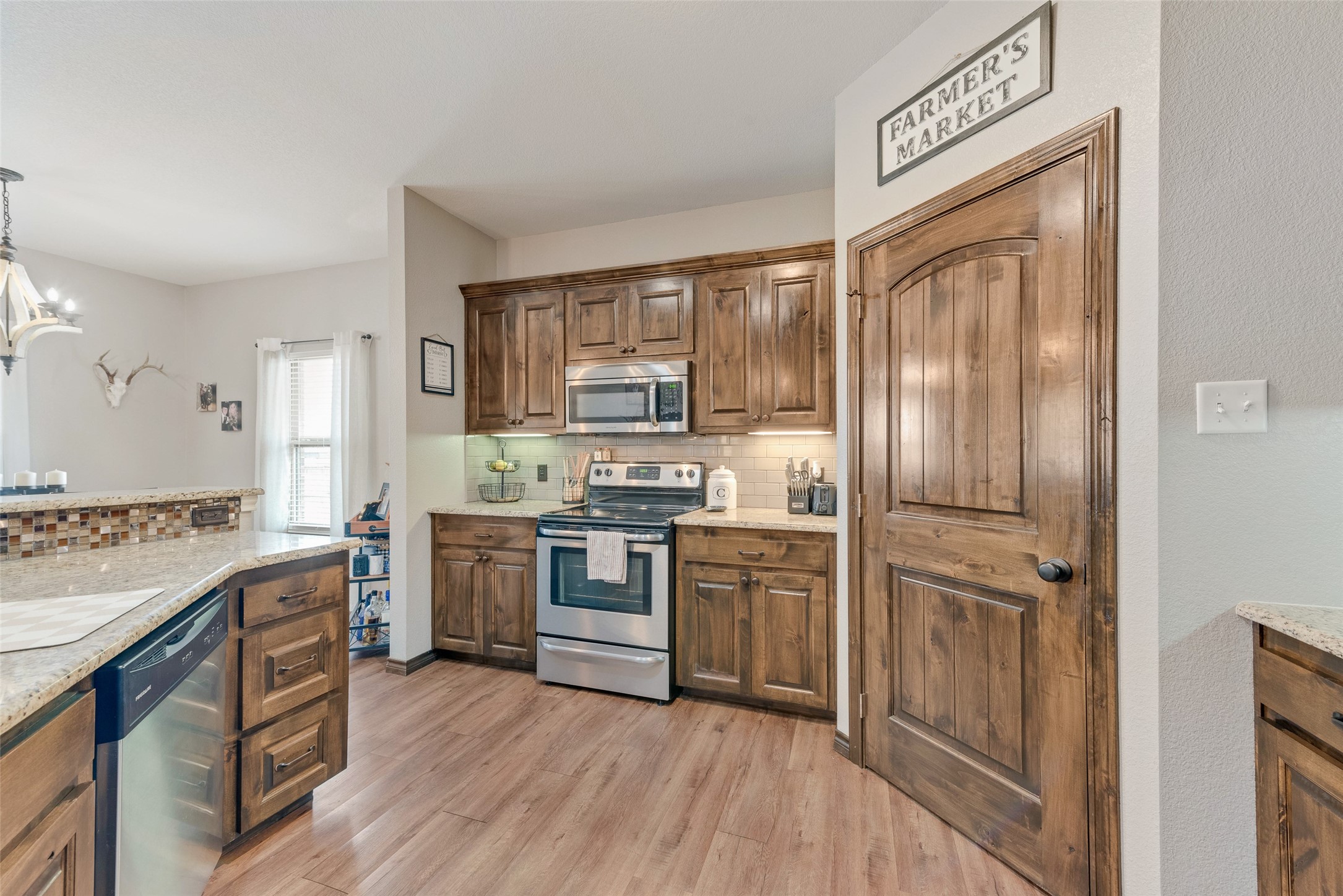 120 Horseshoe Lake Drive Edgewood TX 75117