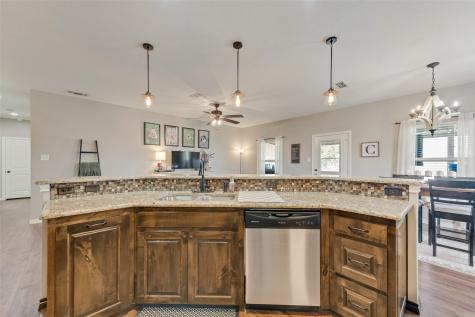 120 Horseshoe Lake Drive Edgewood TX 75117