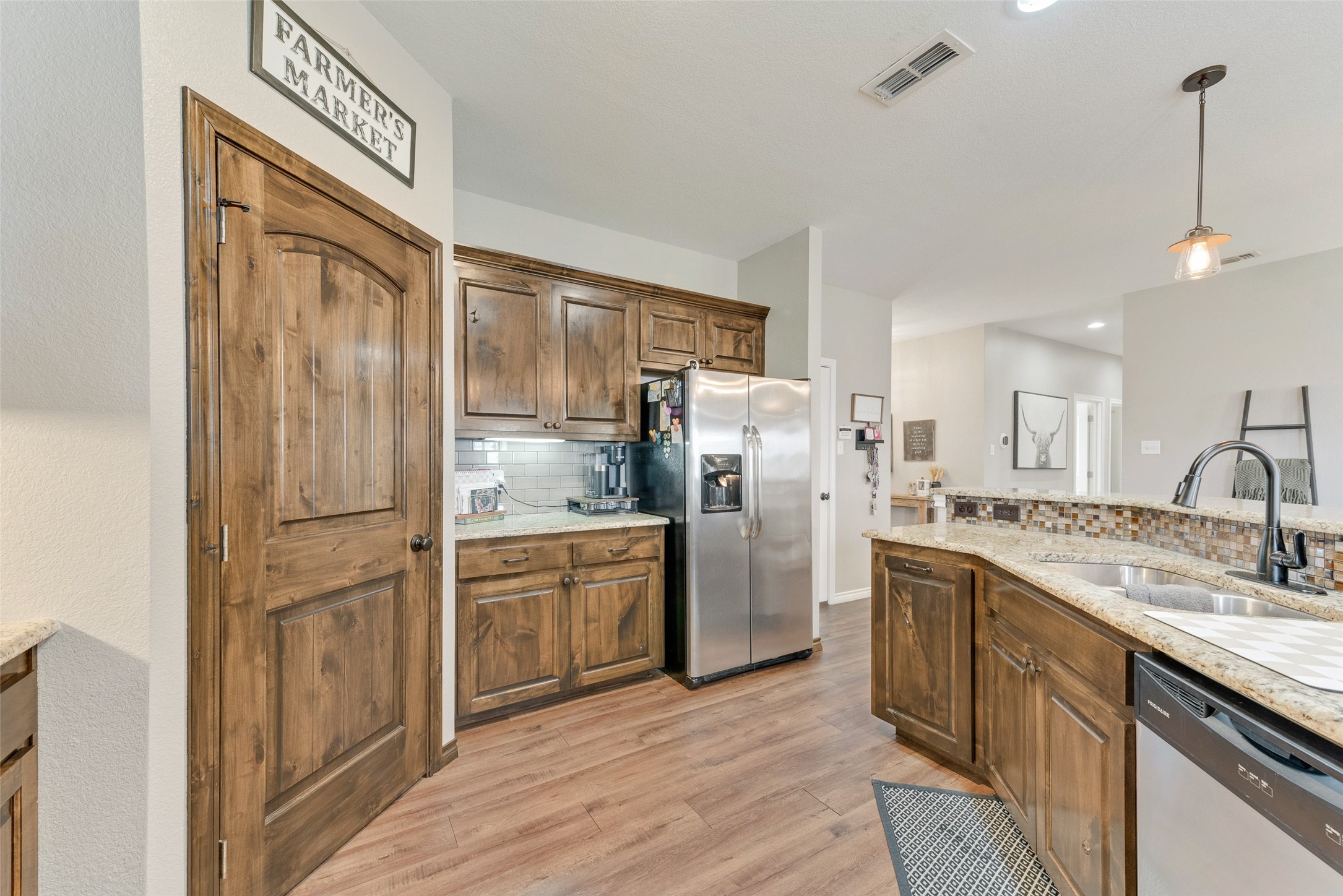 120 Horseshoe Lake Drive Edgewood TX 75117