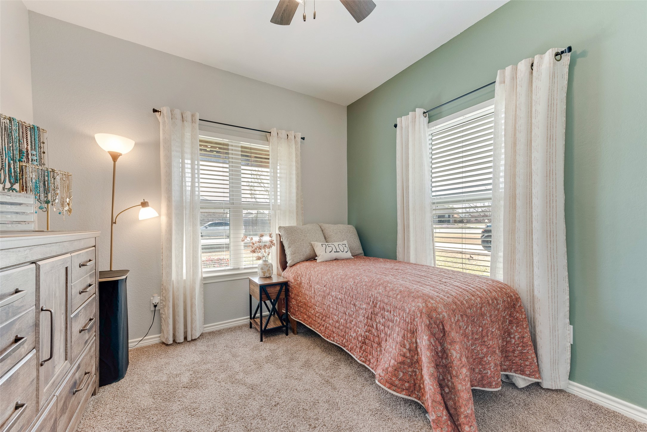 120 Horseshoe Lake Drive Edgewood TX 75117