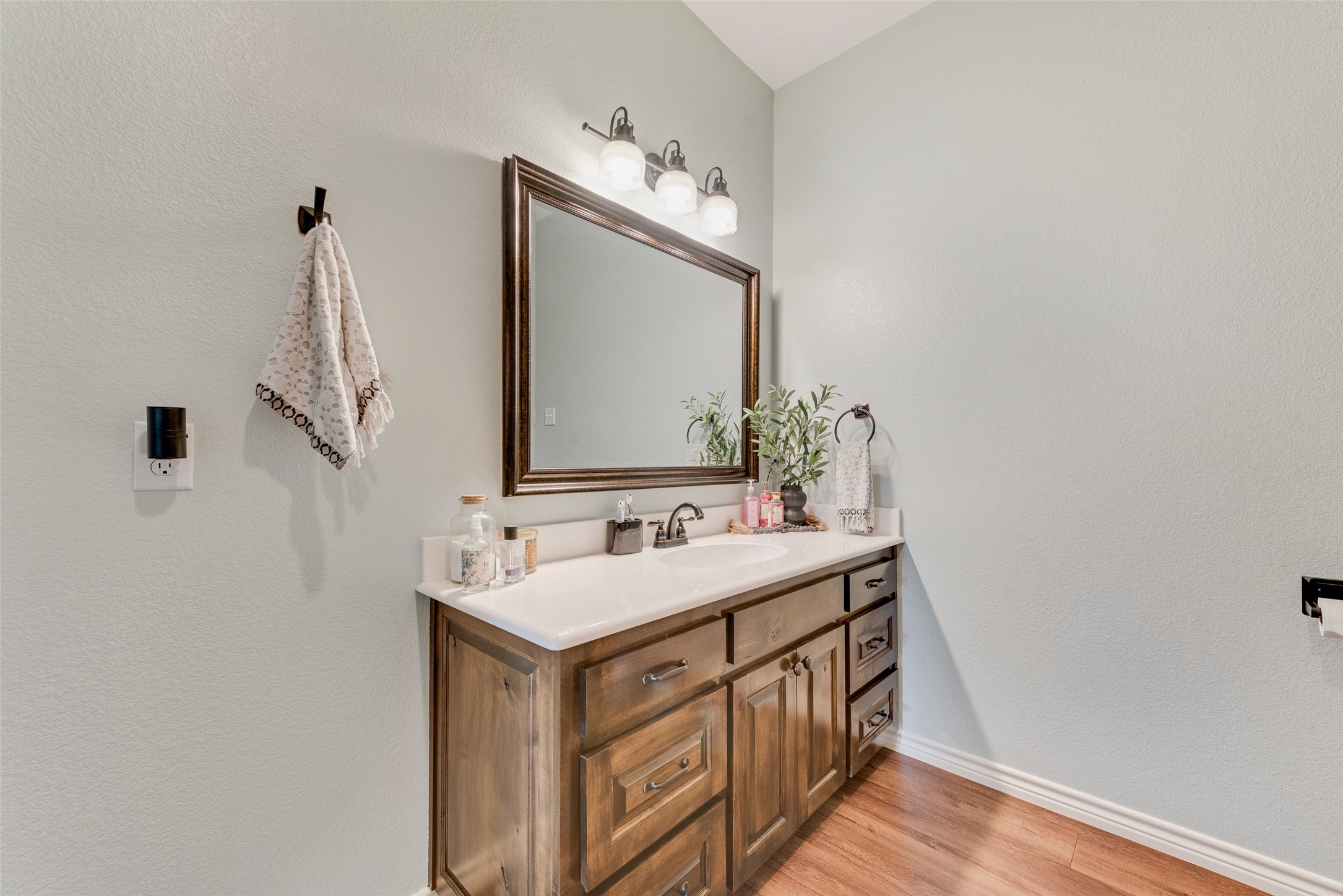 120 Horseshoe Lake Drive Edgewood TX 75117