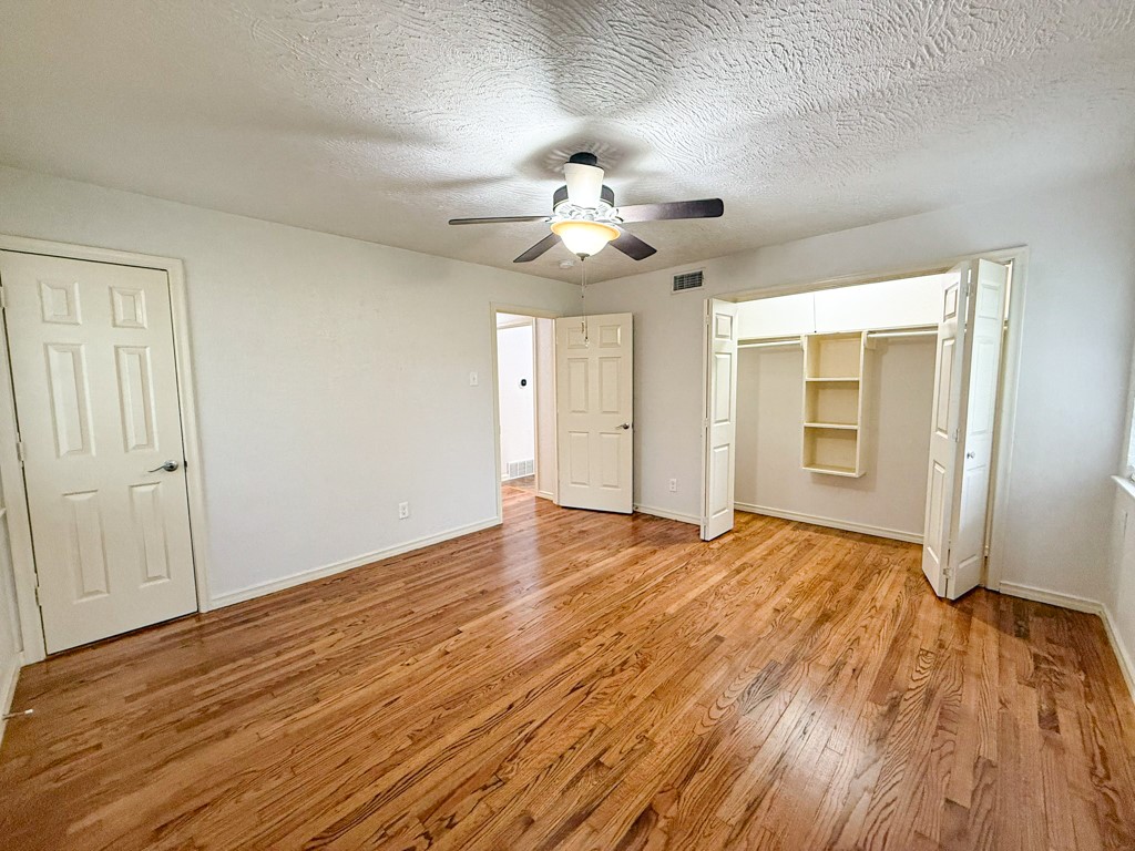 2424 Dorrington Drive Dallas TX 75228