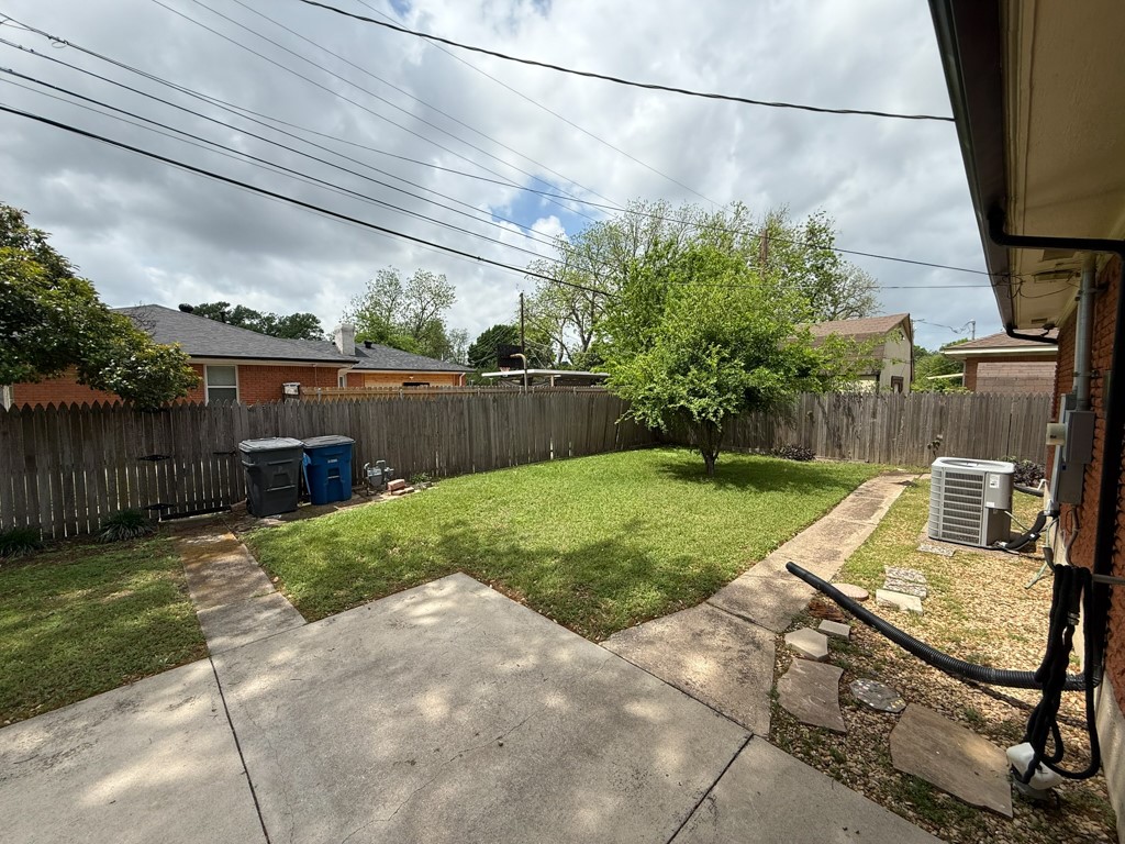 2424 Dorrington Drive Dallas TX 75228