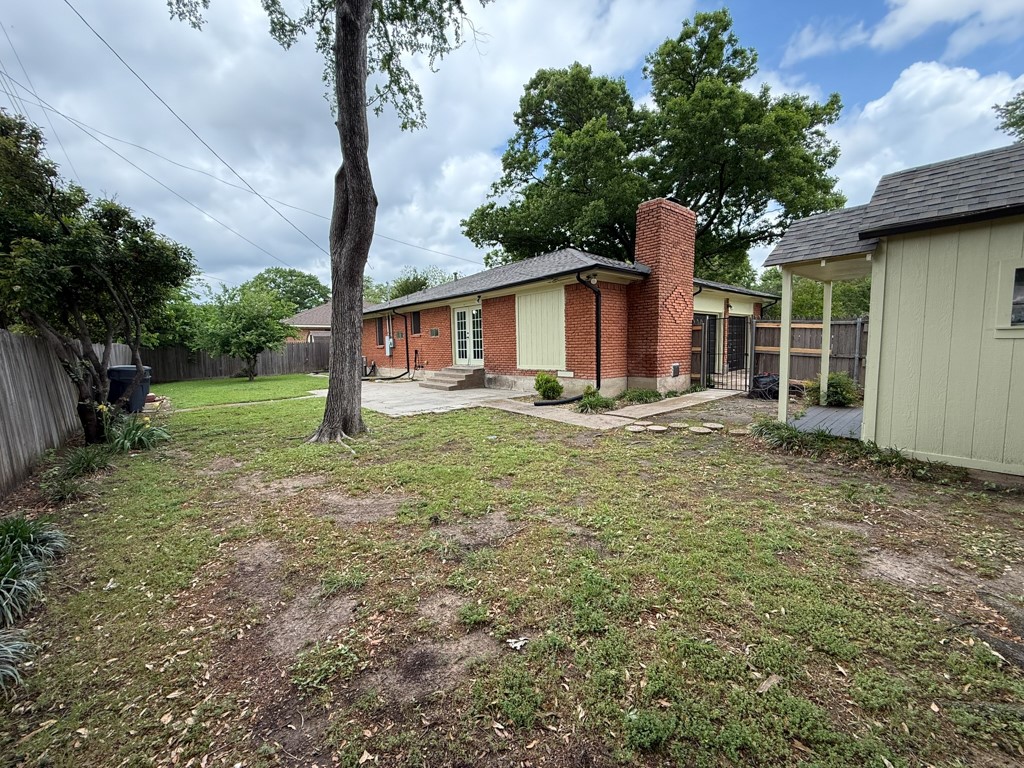 2424 Dorrington Drive Dallas TX 75228
