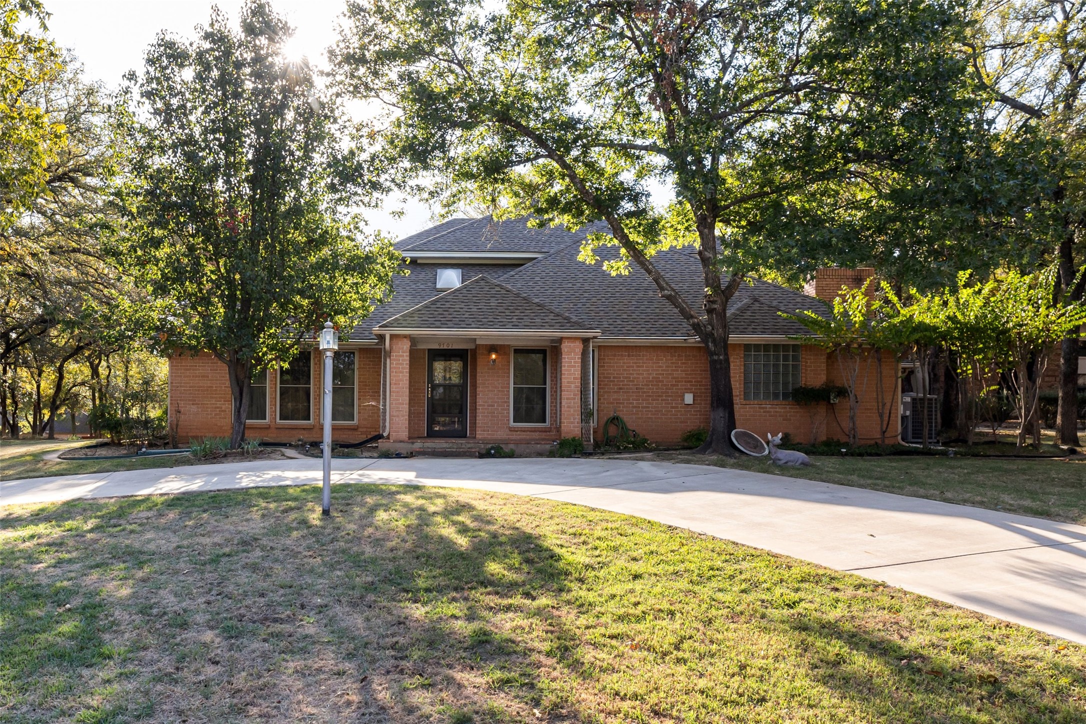 9701 Nottaway Court Granbury TX 76049