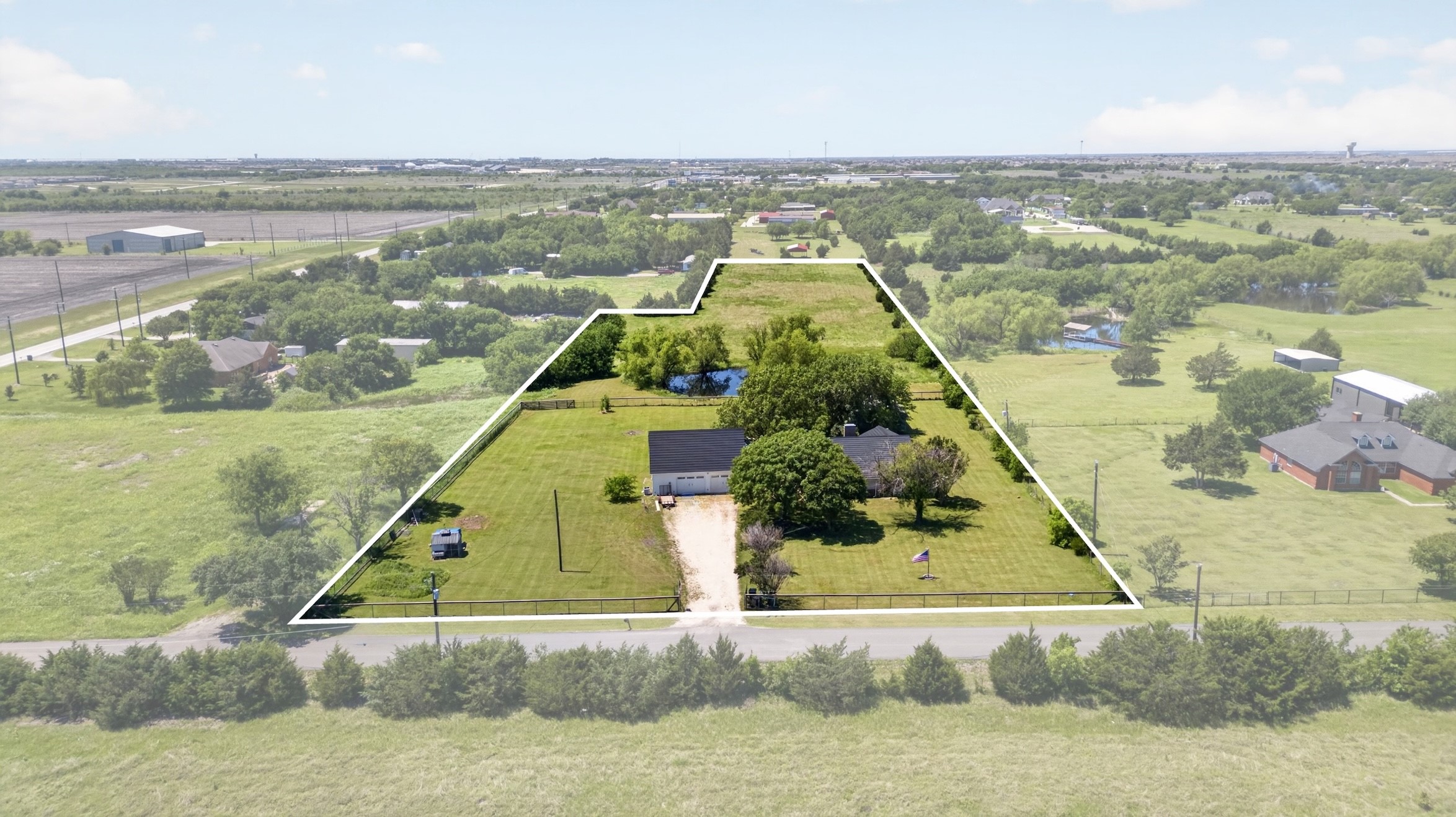 15907 Calvert Road Forney TX 75126