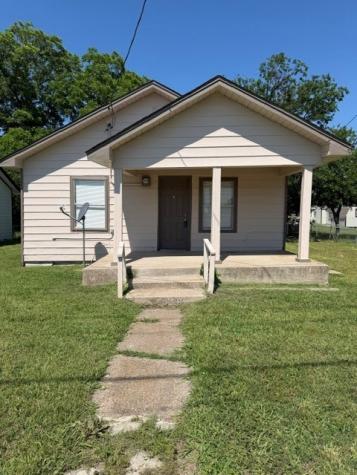 109 S 5th Street Sanger TX 76266
