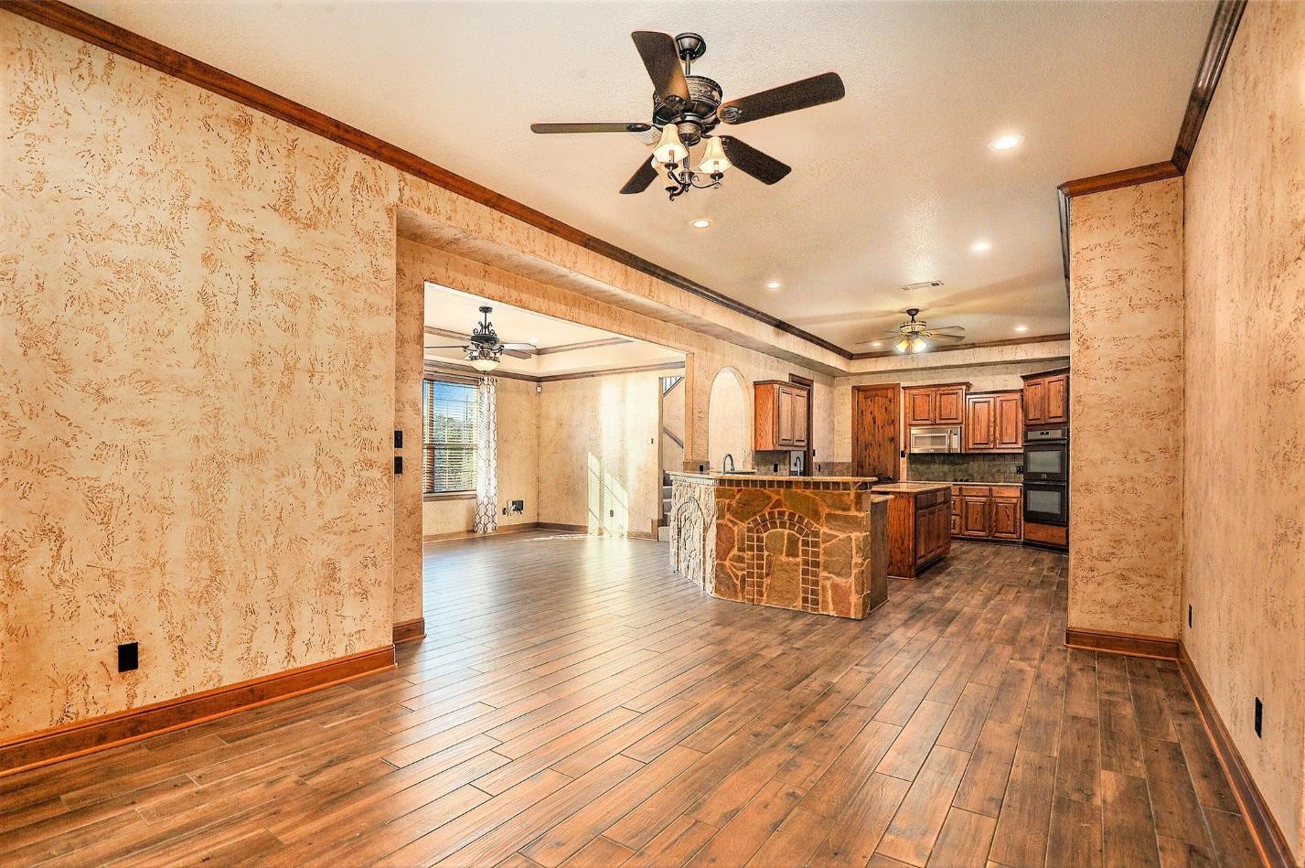 112 Bonita Drive Springtown TX 76082
