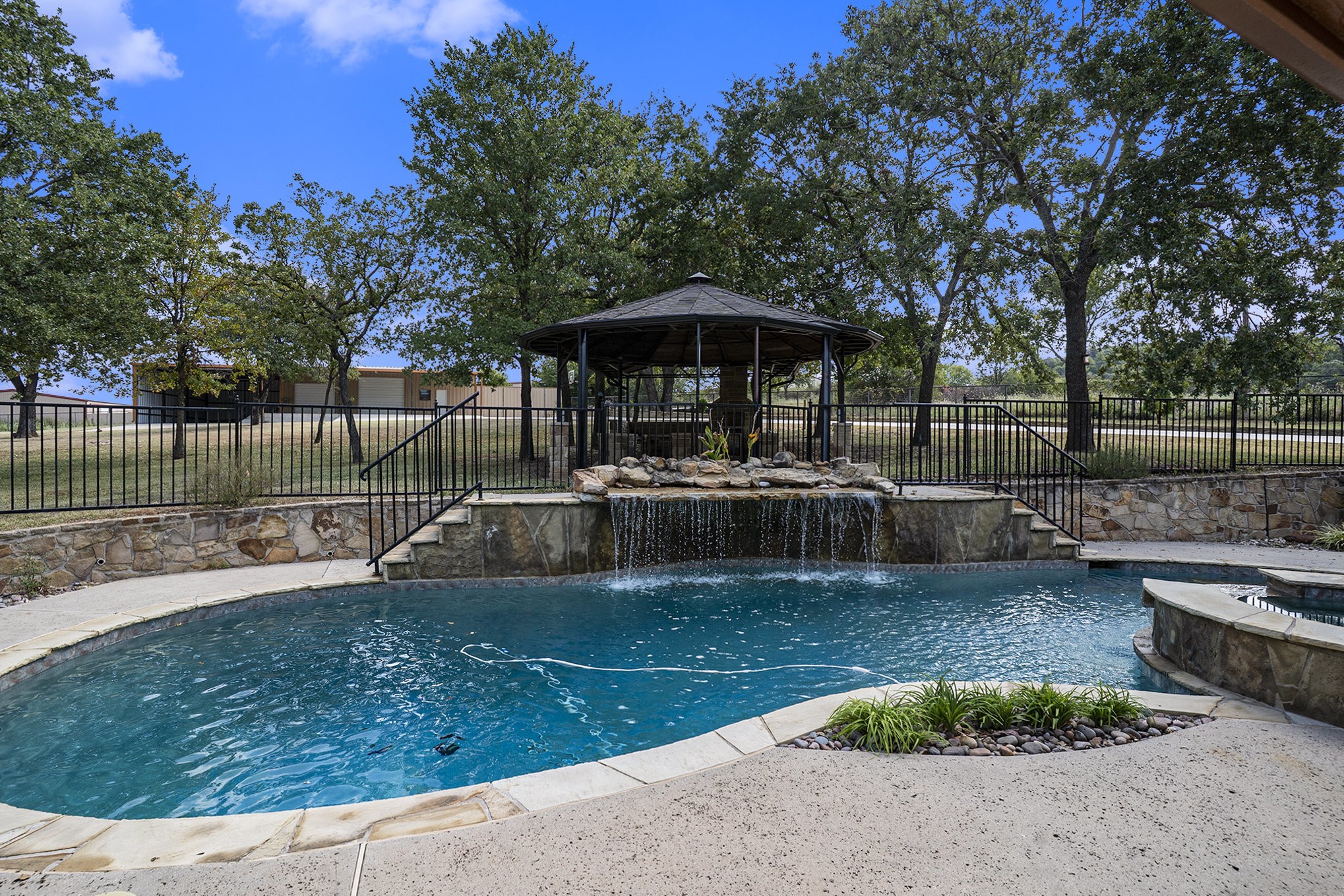 112 Bonita Drive Springtown TX 76082