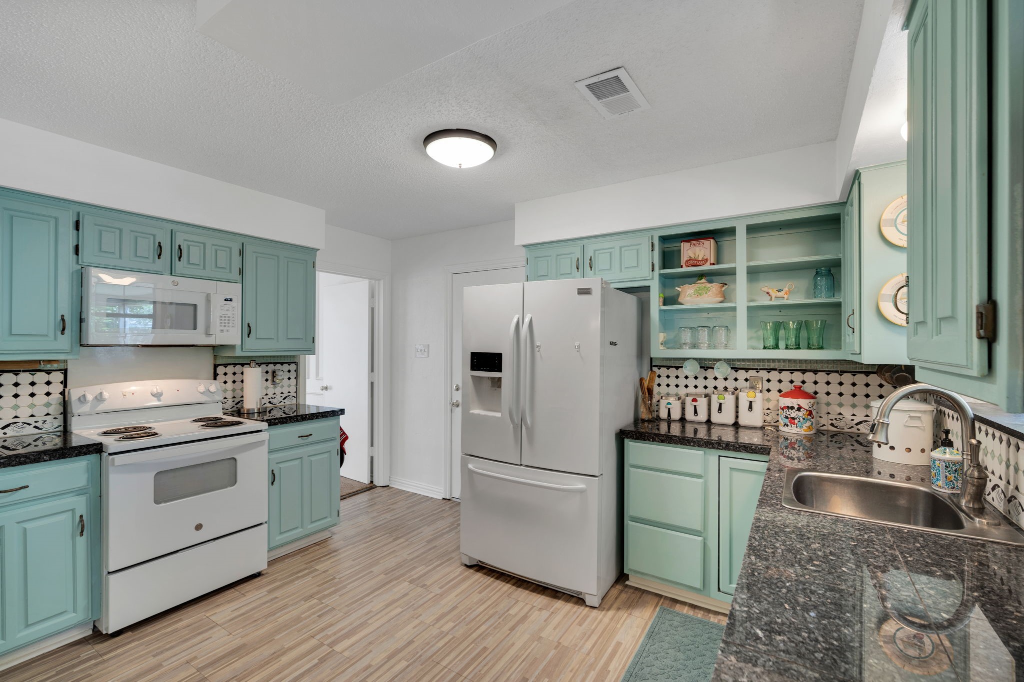 1647 E Pleasant Drive Midlothian TX 76065