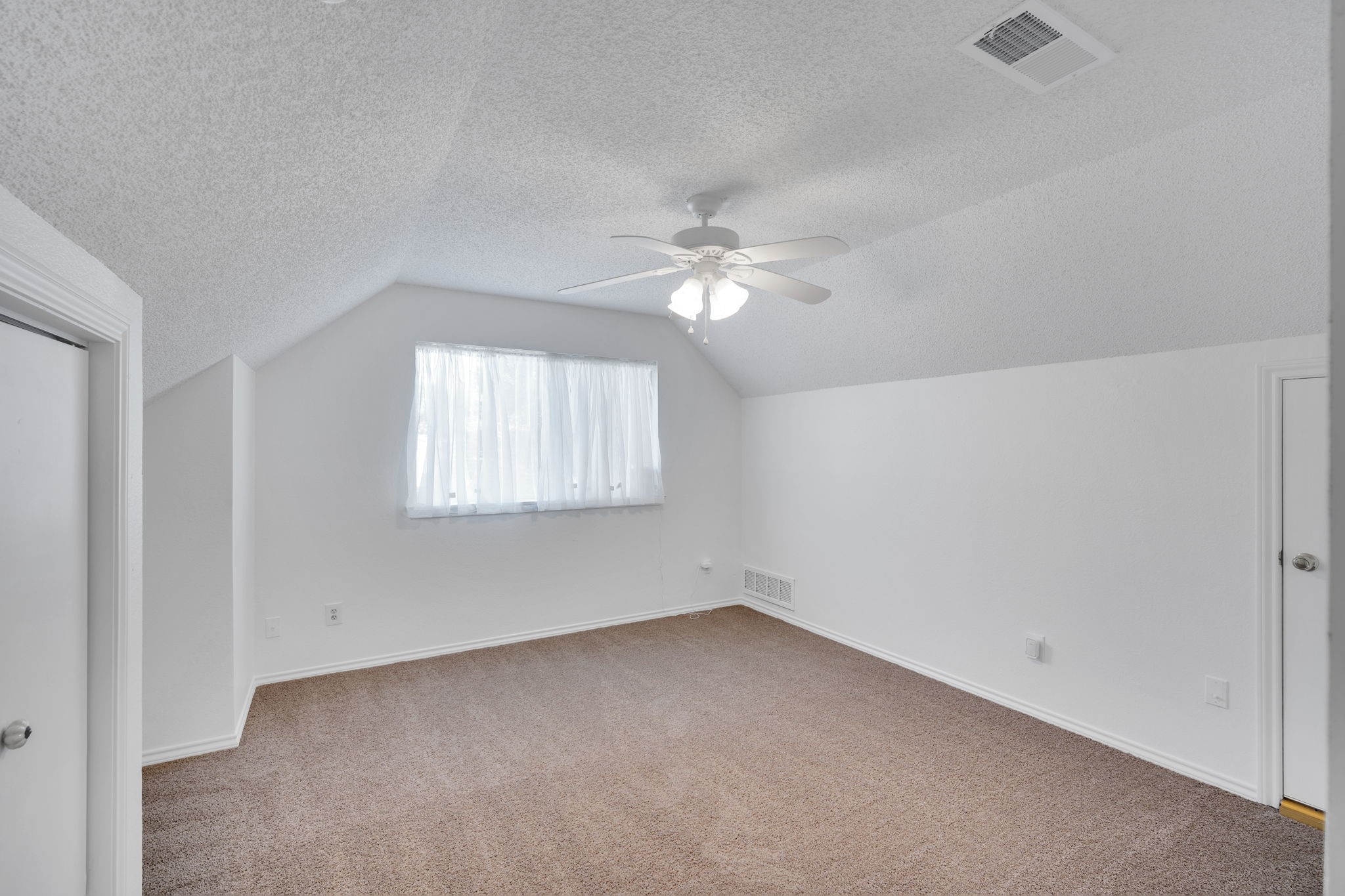 1647 E Pleasant Drive Midlothian TX 76065