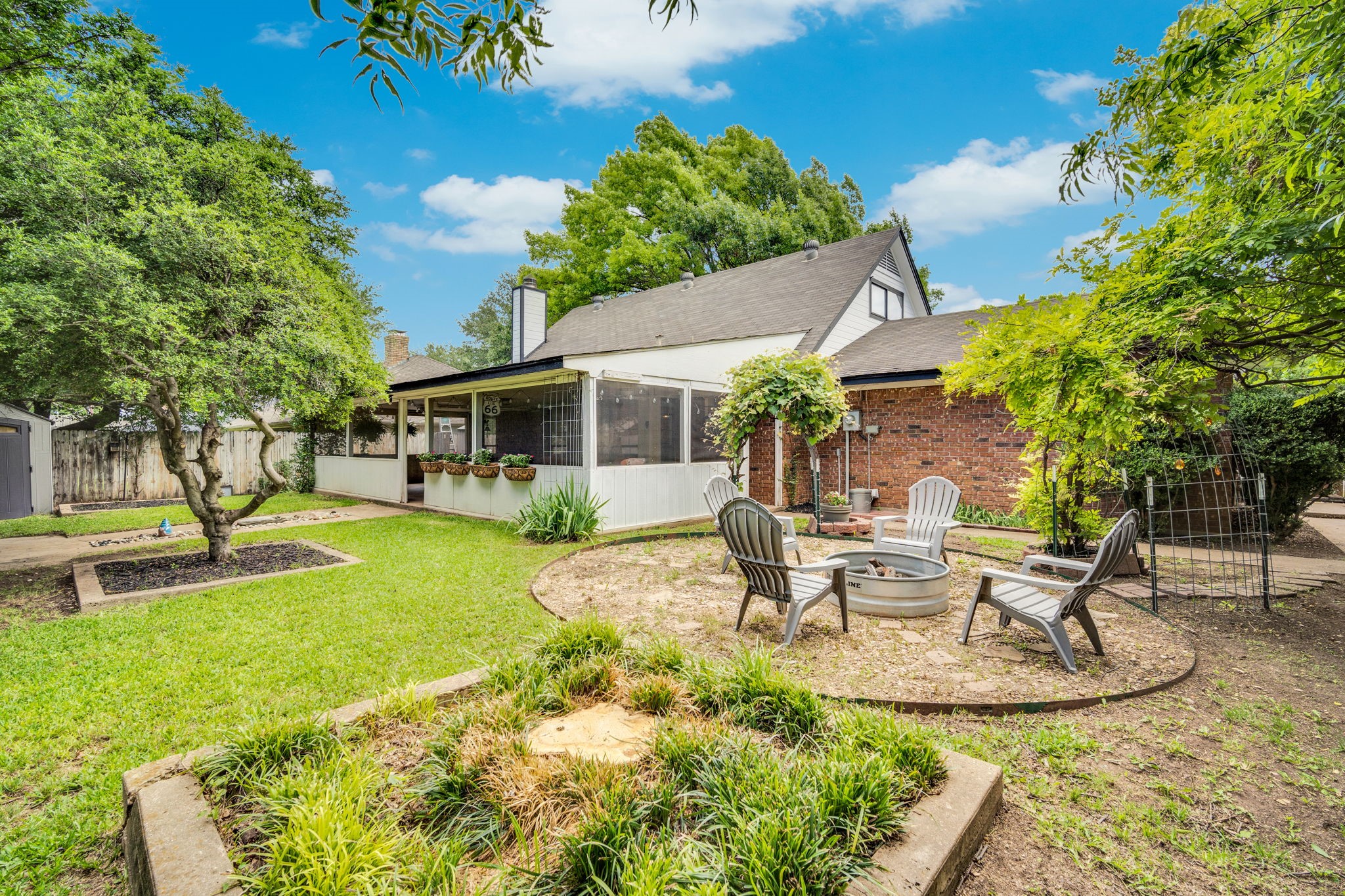 1647 E Pleasant Drive Midlothian TX 76065