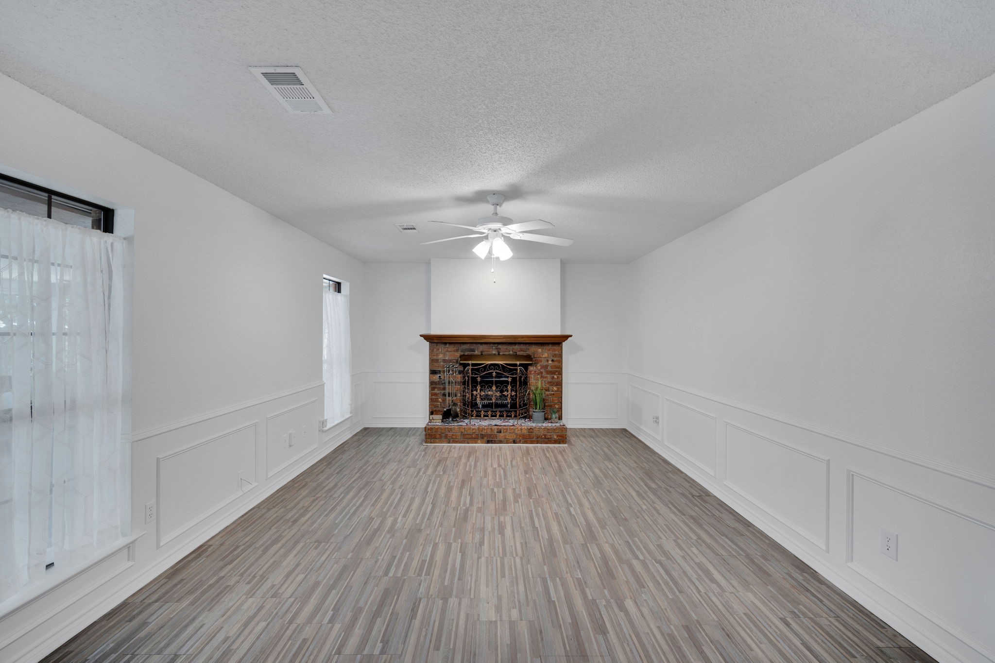 1647 E Pleasant Drive Midlothian TX 76065