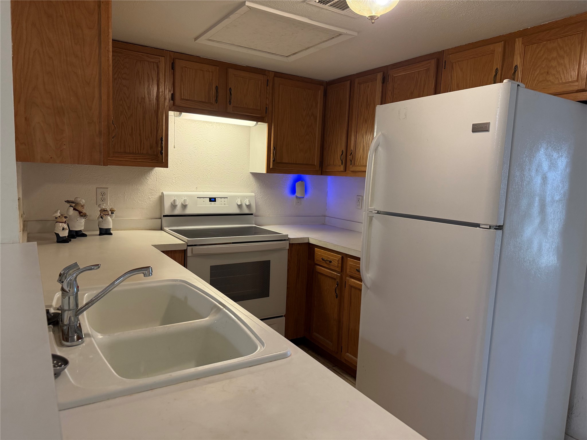 816 Pebble Beach Drive Garland TX 75043