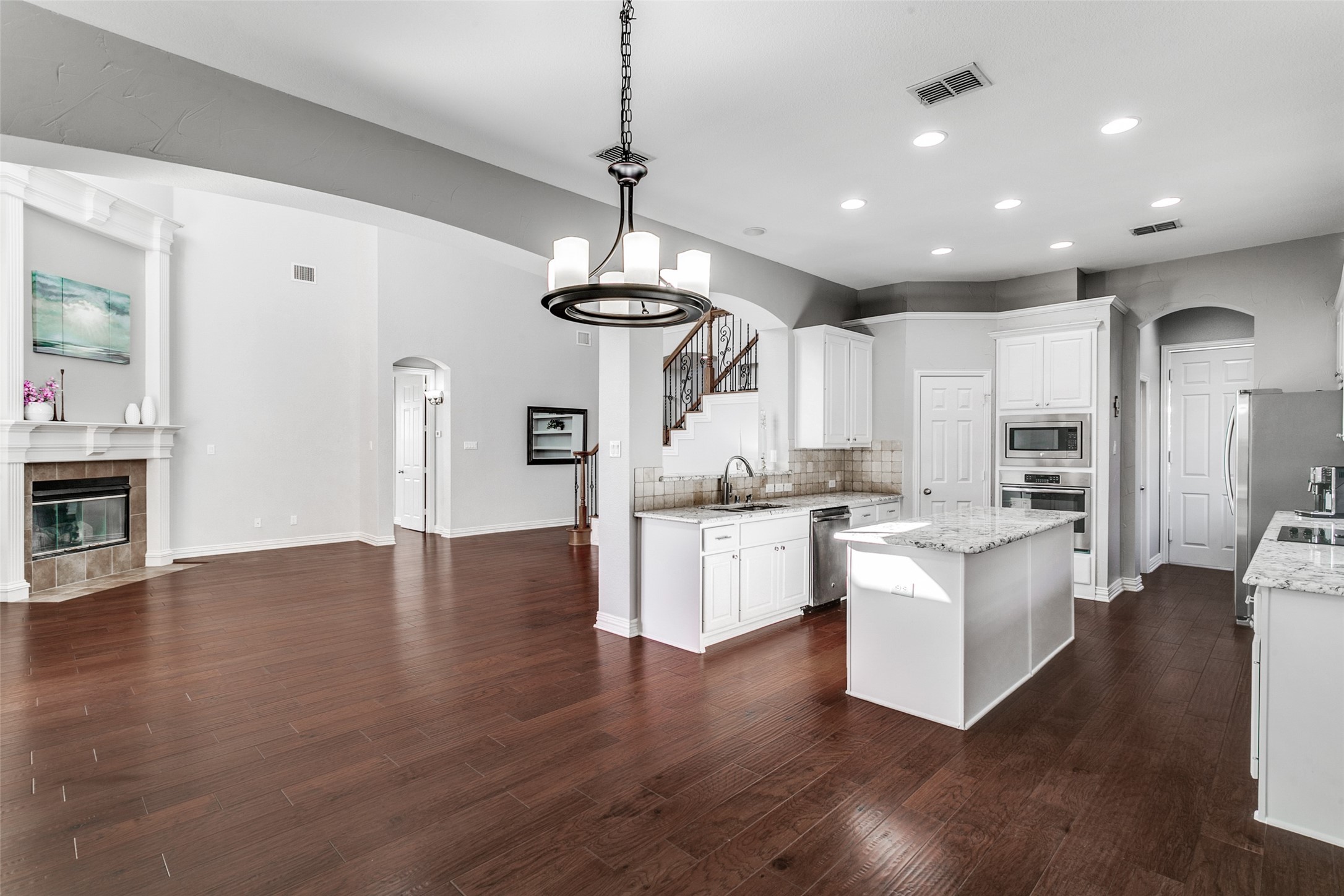 869 Winchester Drive Lewisville TX 75056