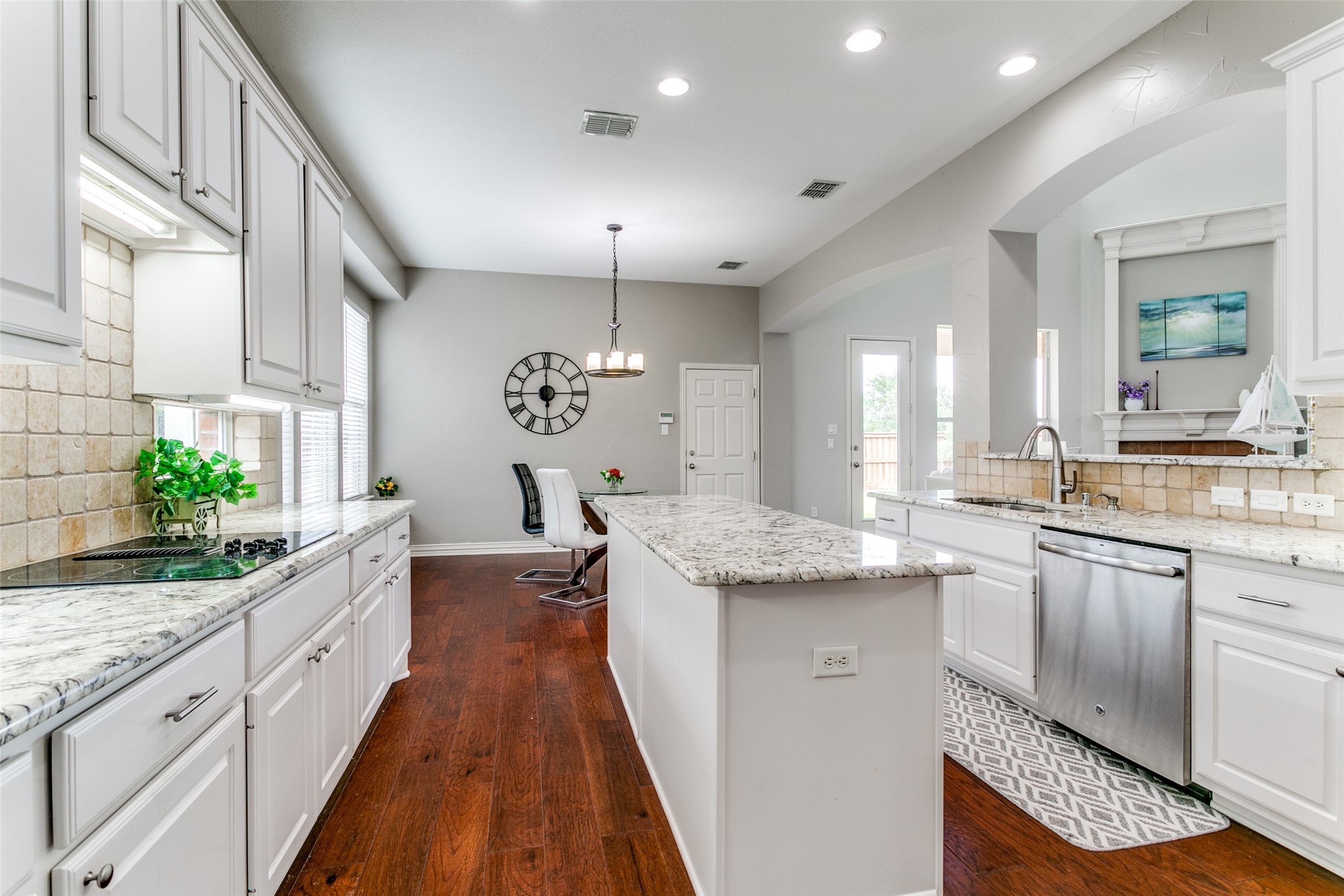 869 Winchester Drive Lewisville TX 75056