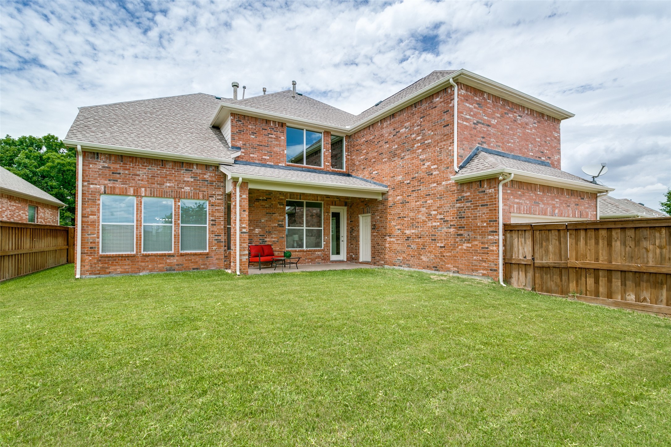 869 Winchester Drive Lewisville TX 75056