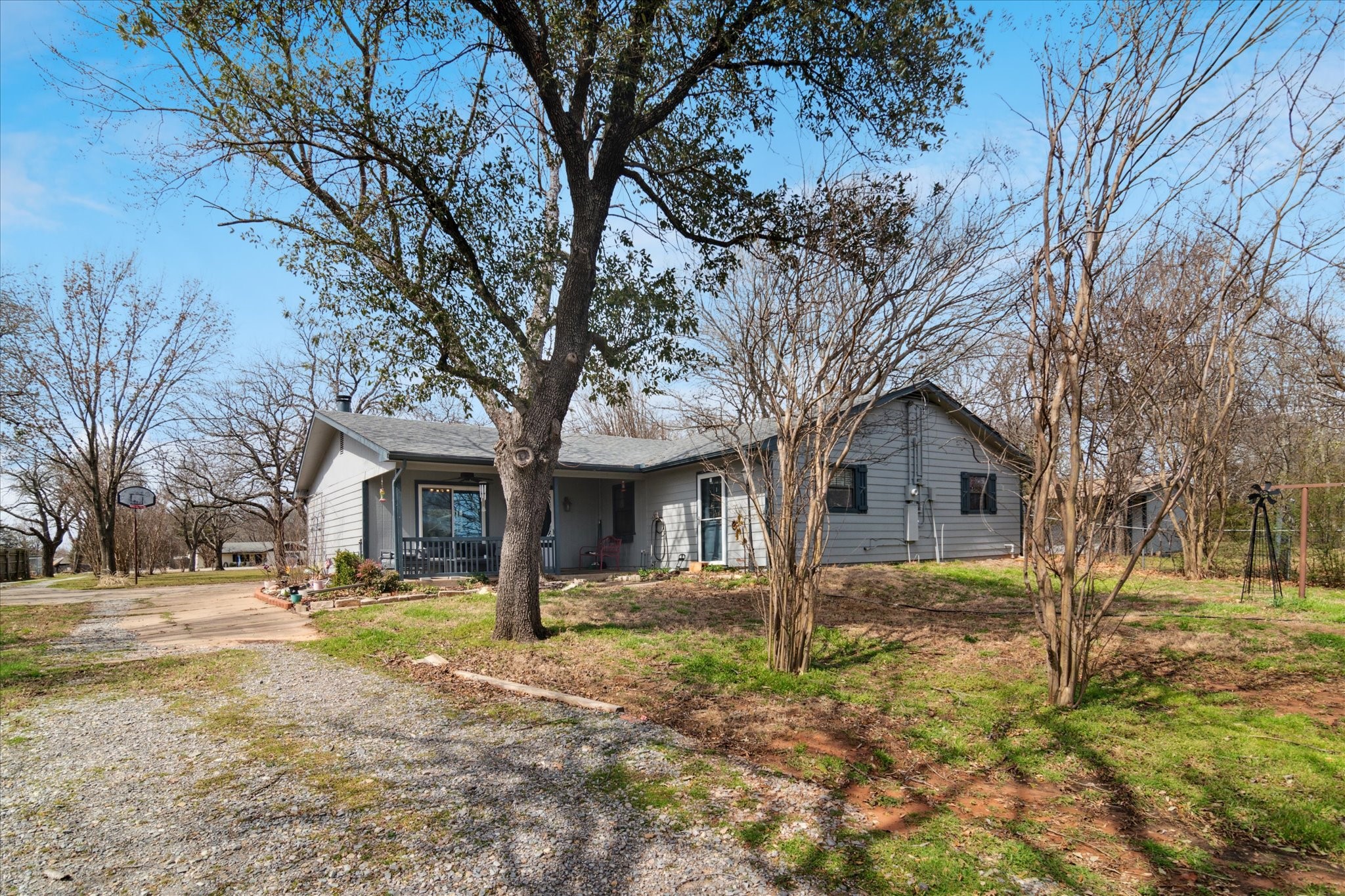 307 N Denison Street Bells TX 75414