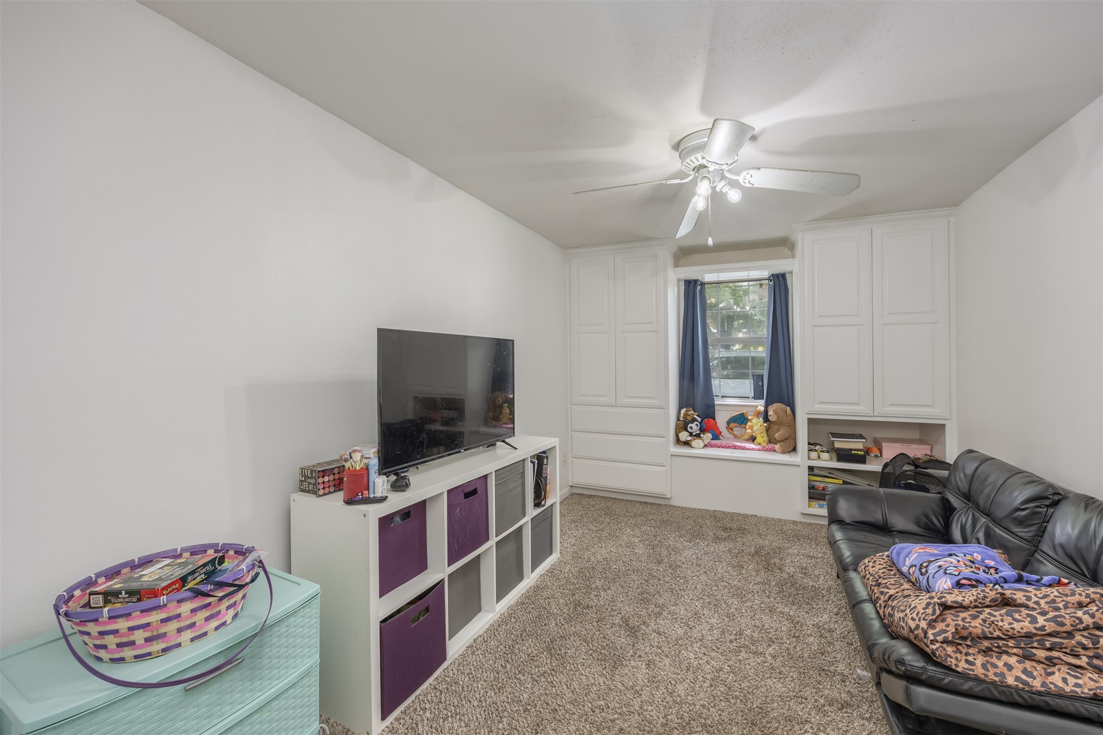2042 Avon Drive Denison TX 75020