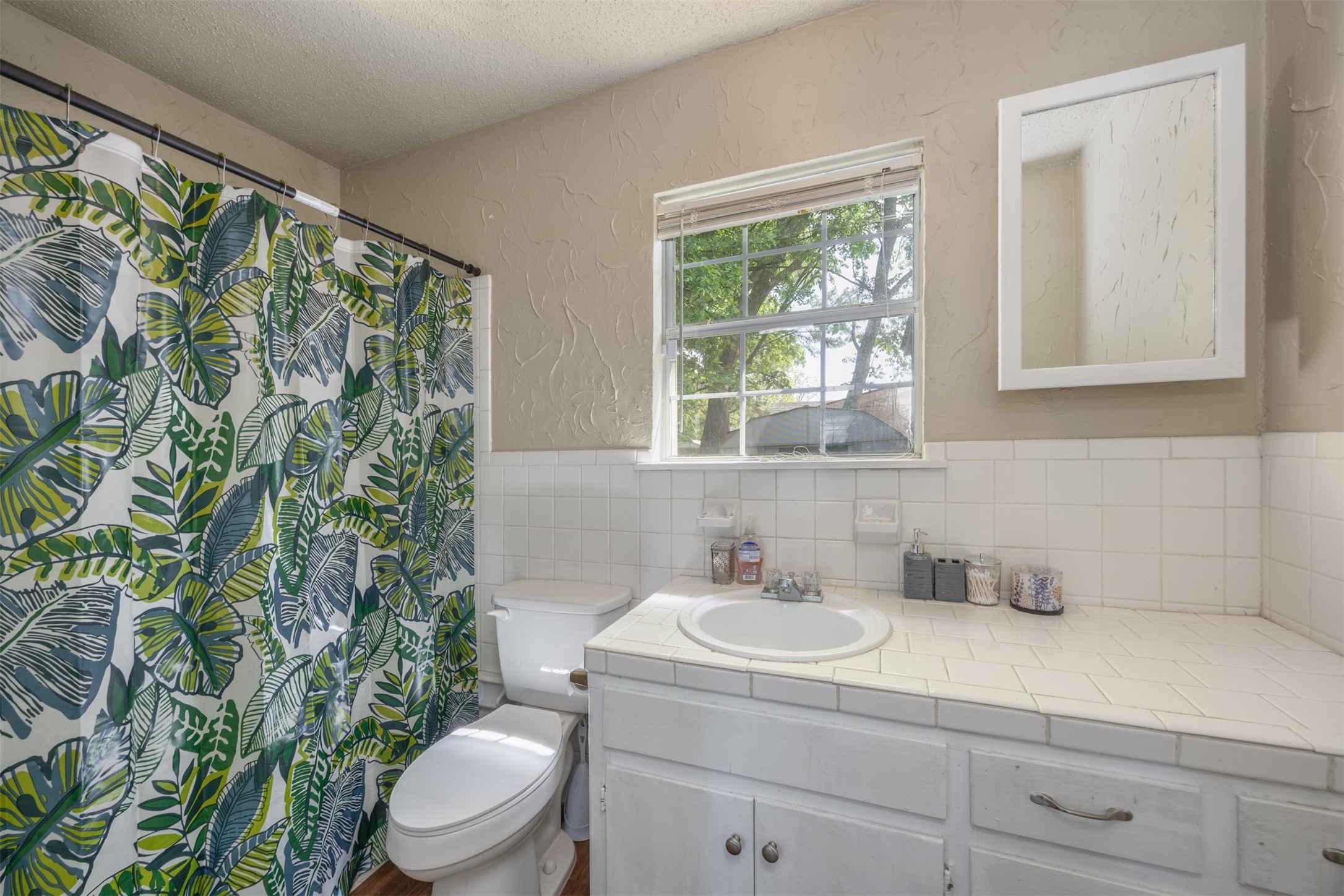 2042 Avon Drive Denison TX 75020