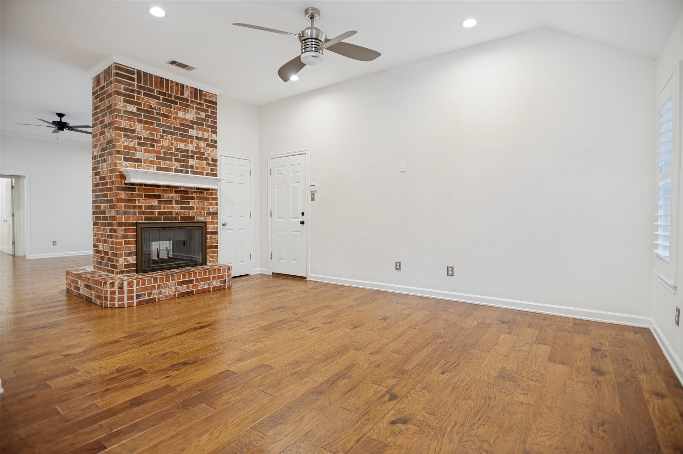 3624 Chateaux Lane Hurst TX 76054