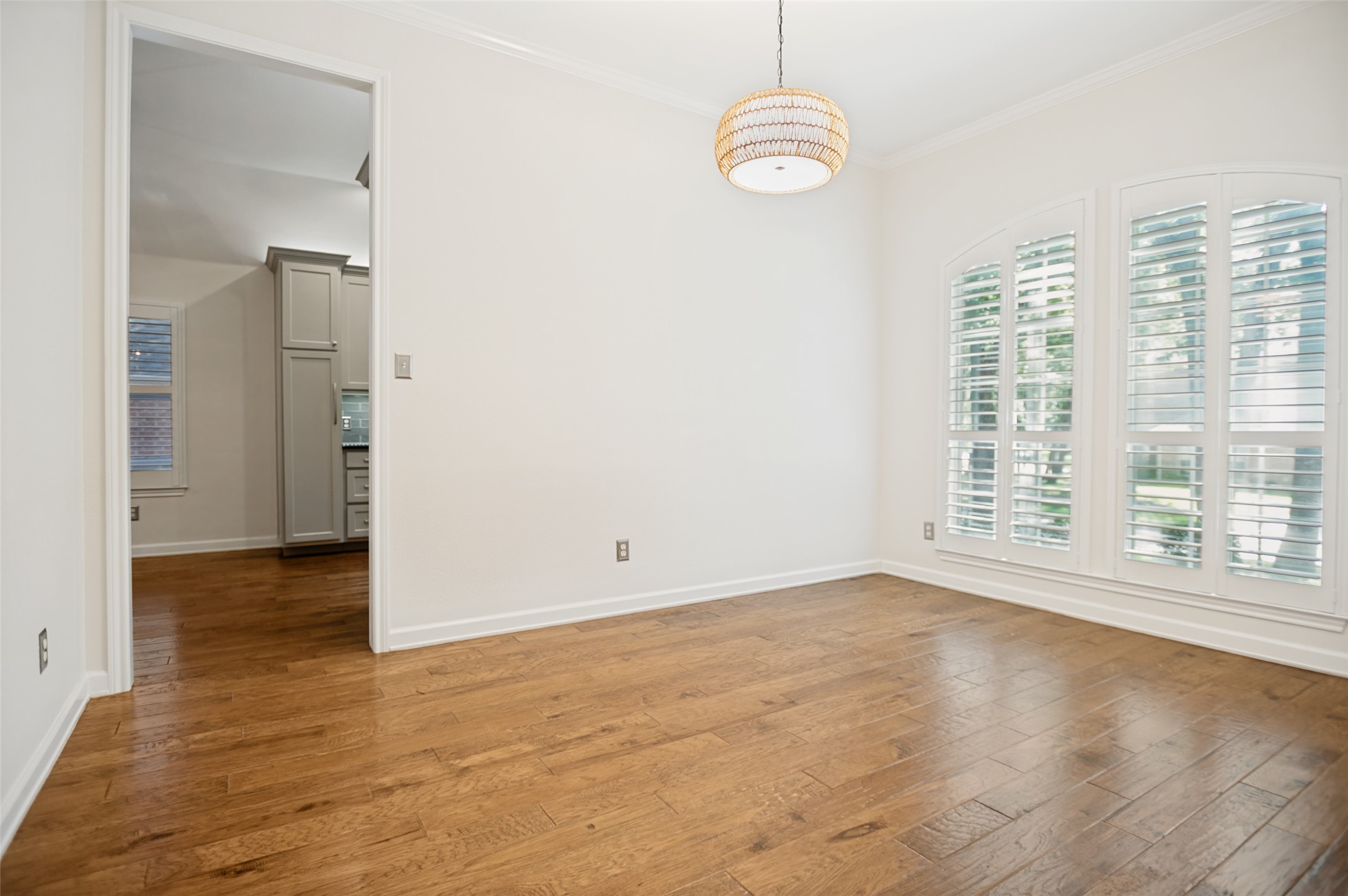 3624 Chateaux Lane Hurst TX 76054