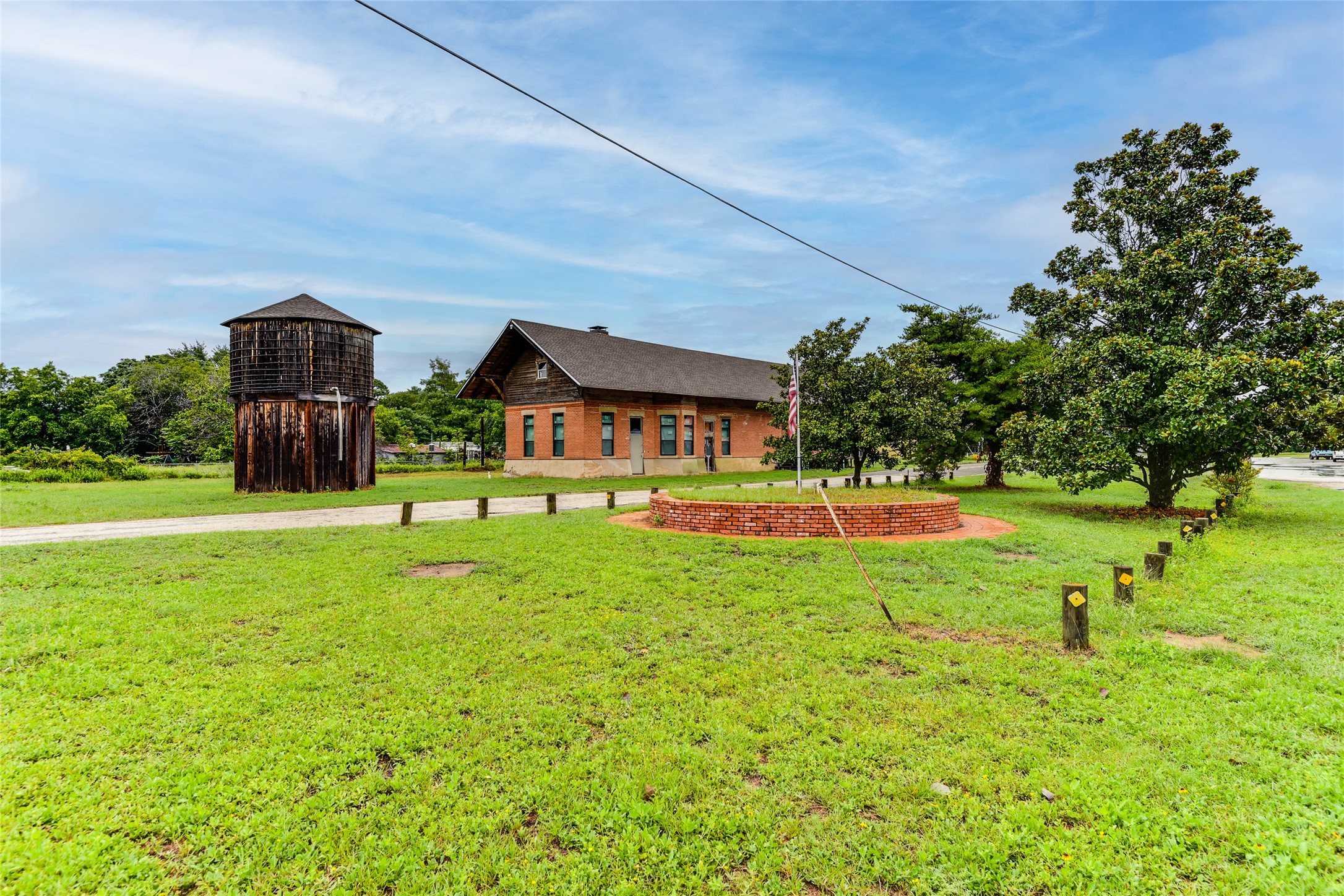 211 Main Street Rosser TX 75157