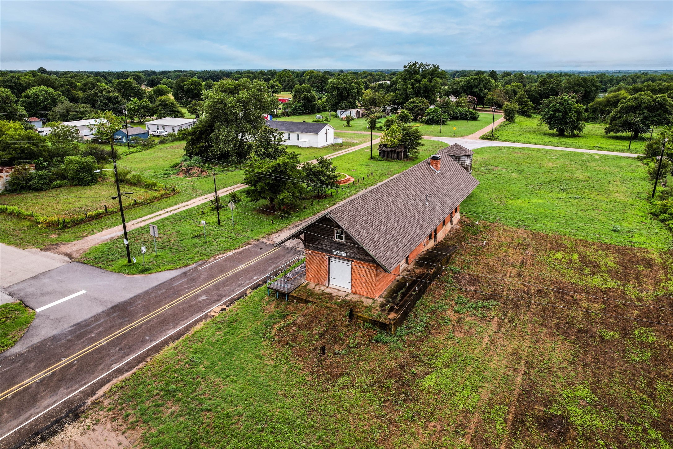 211 Main Street Rosser TX 75157