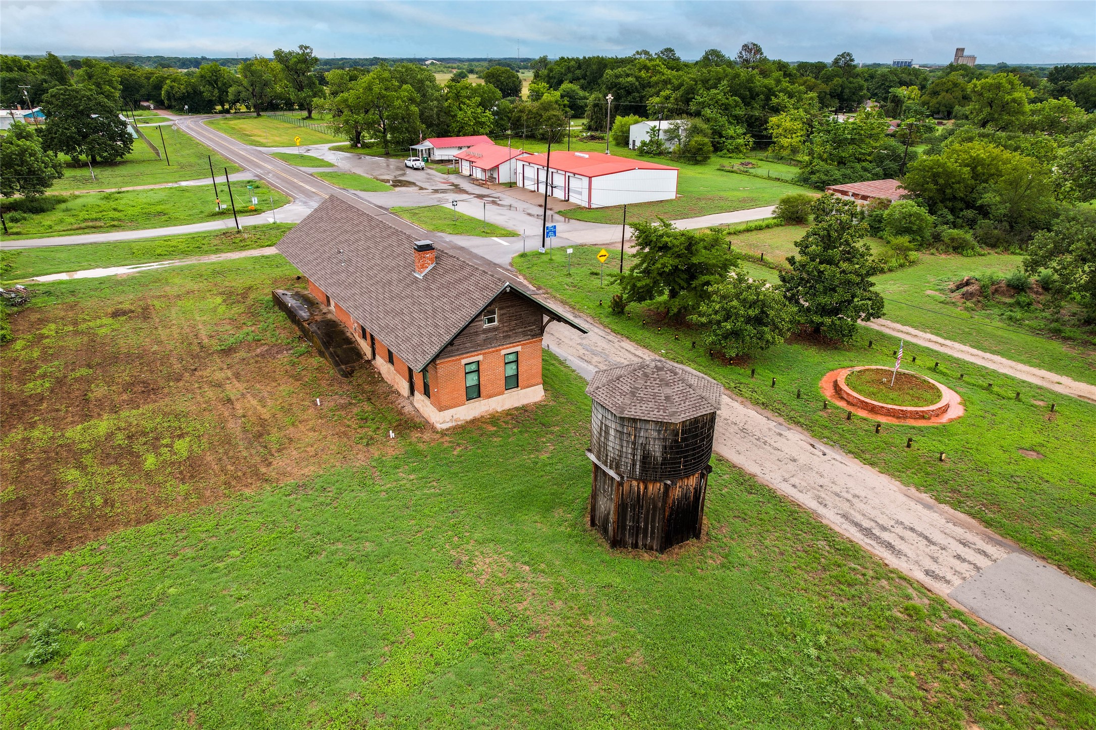 211 Main Street Rosser TX 75157