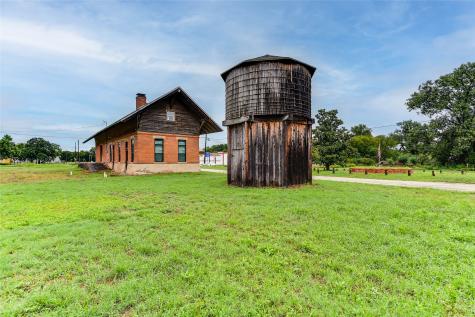 211 Main Street Rosser TX 75157