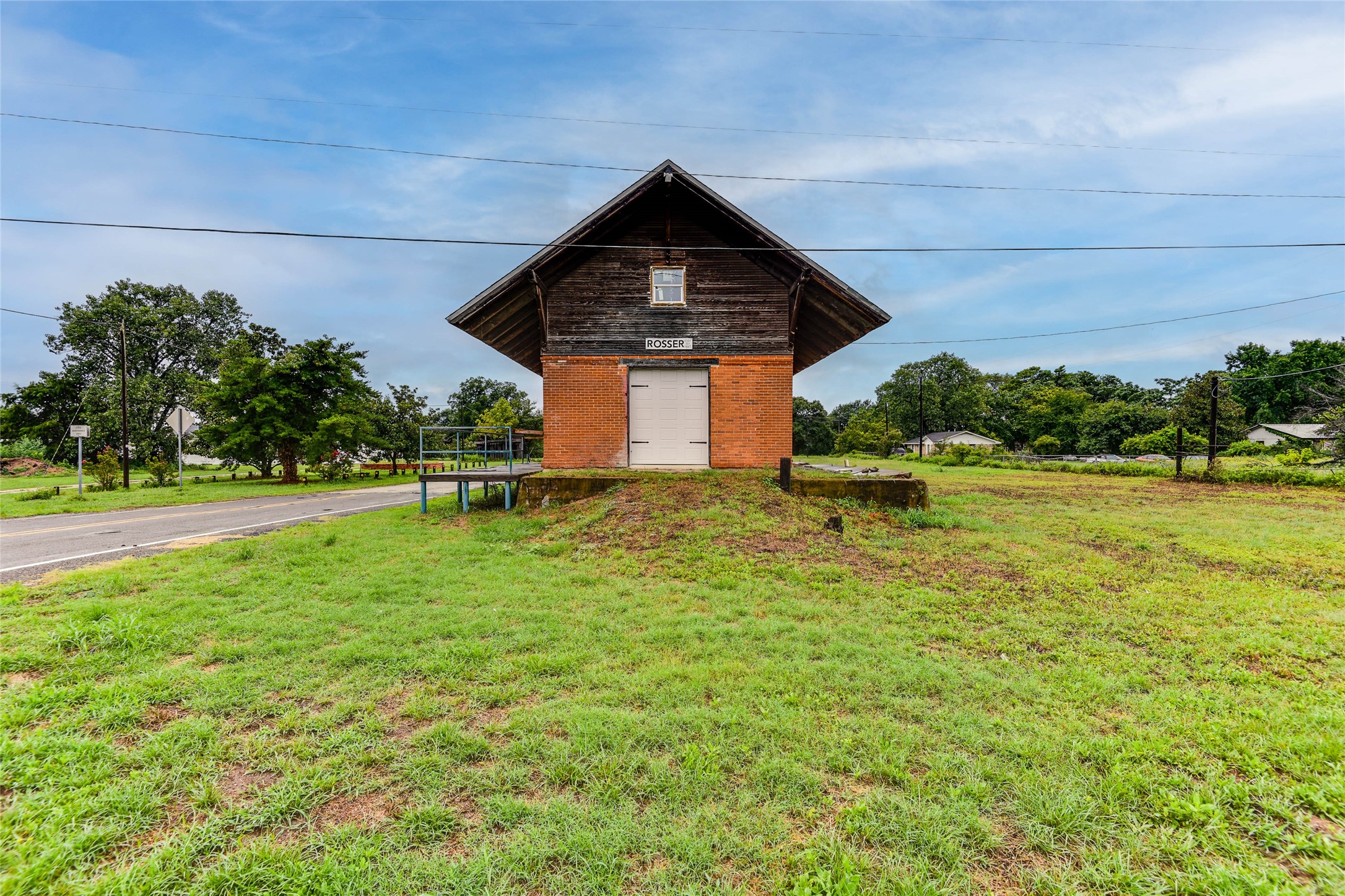 211 Main Street Rosser TX 75157