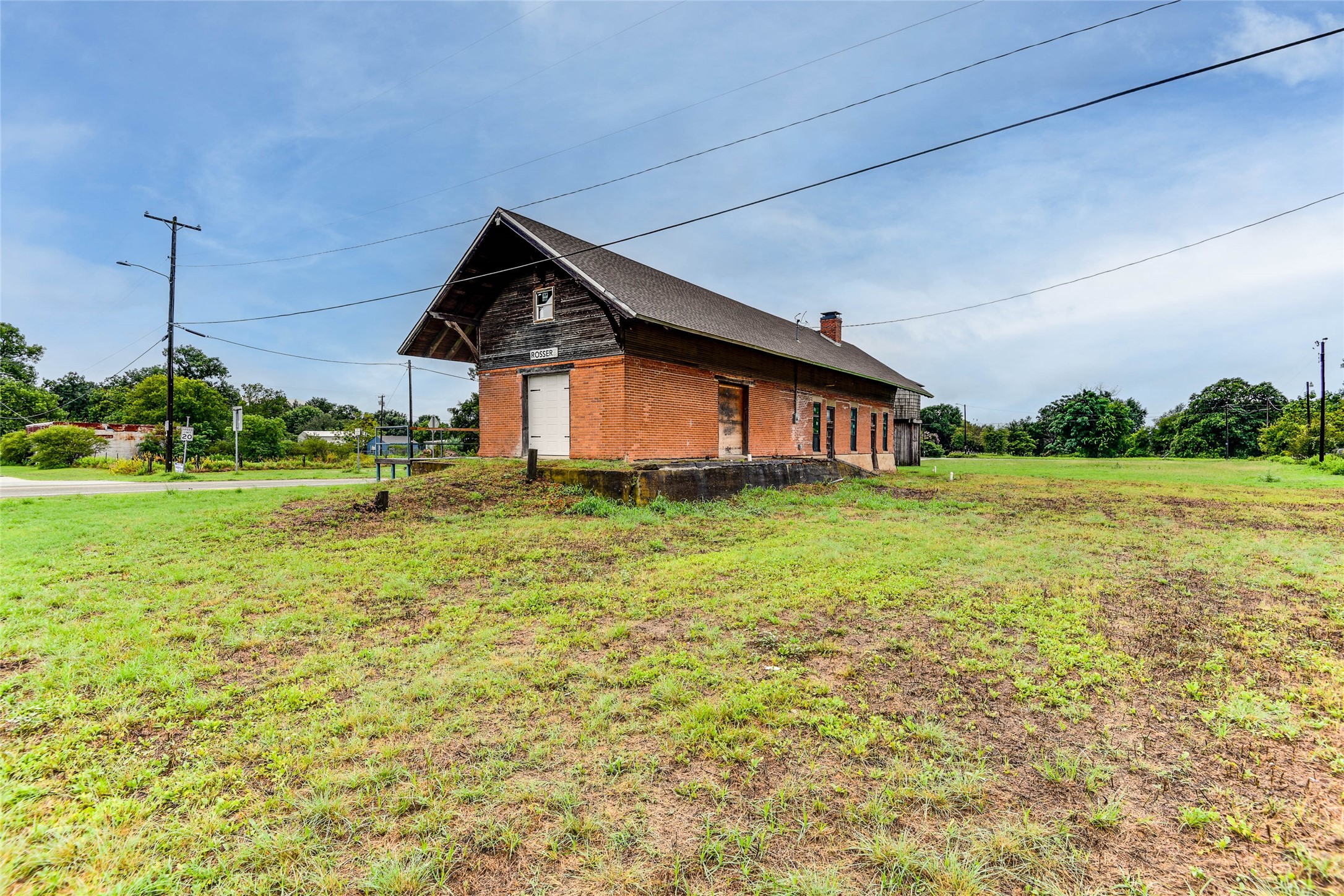 211 Main Street Rosser TX 75157