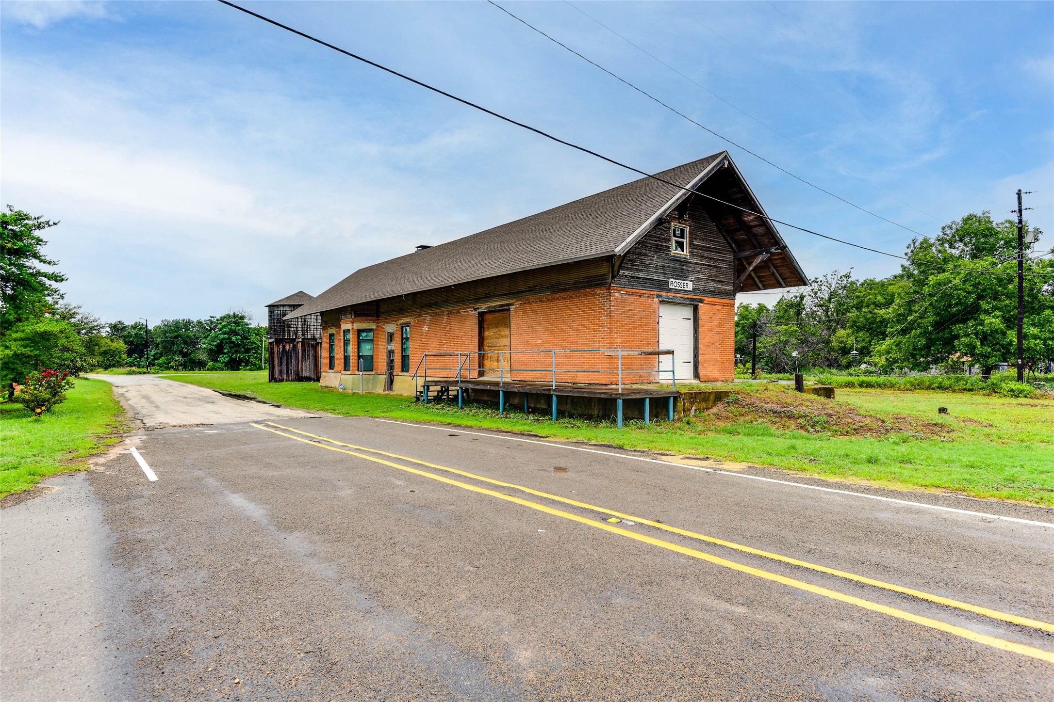 211 Main Street Rosser TX 75157