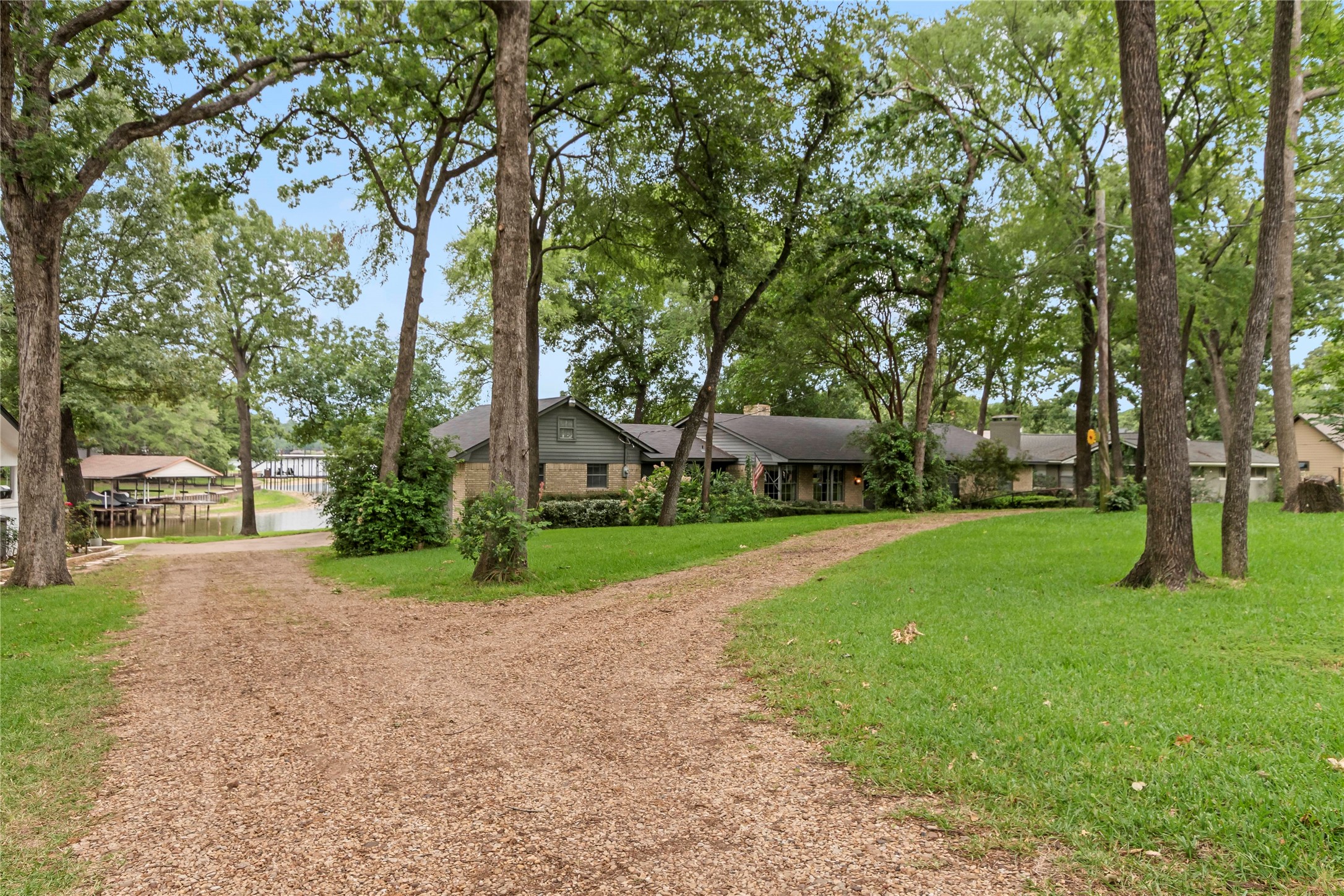 111 Deer Island Road Mabank TX 75156