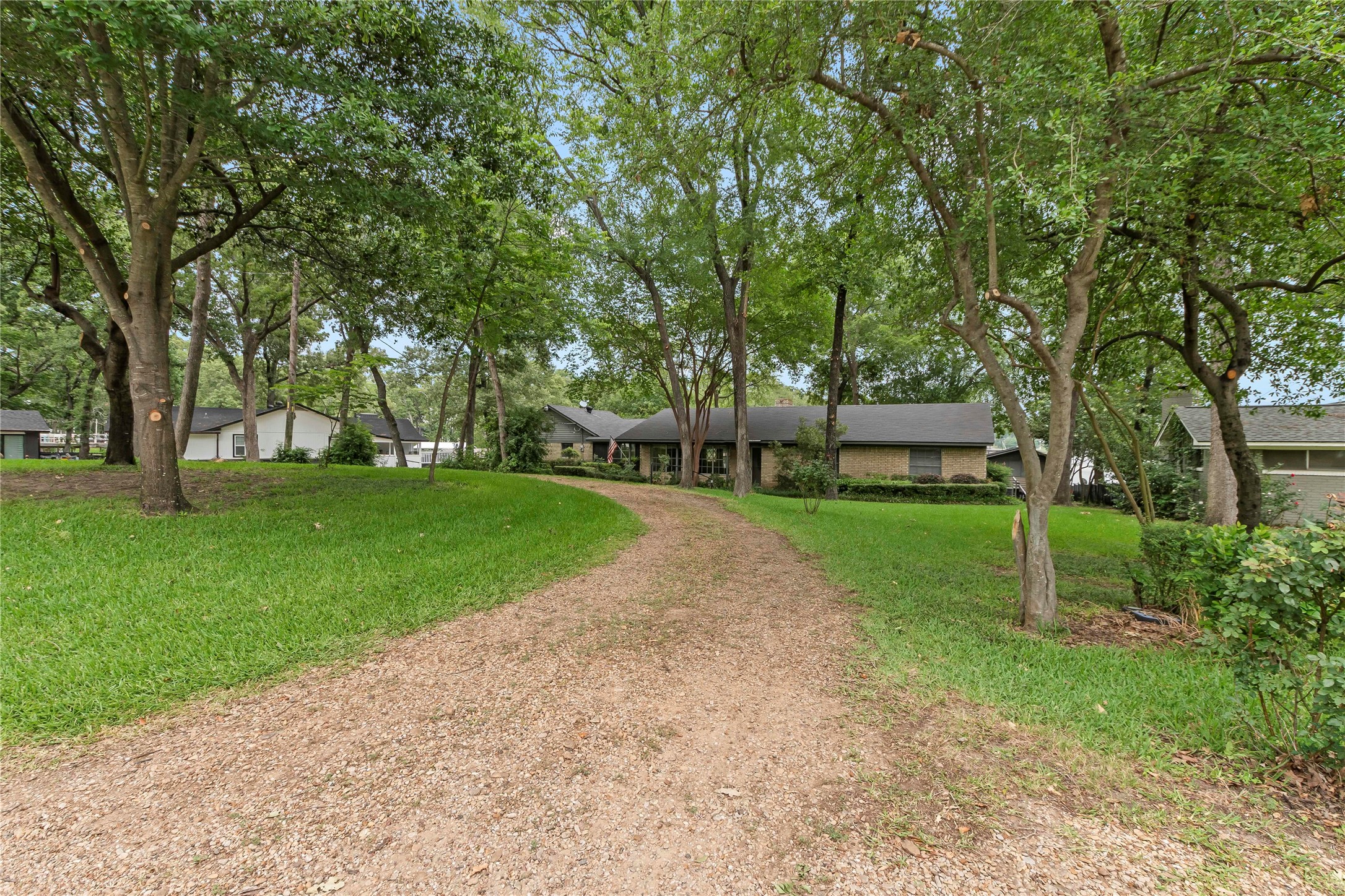 111 Deer Island Road Mabank TX 75156