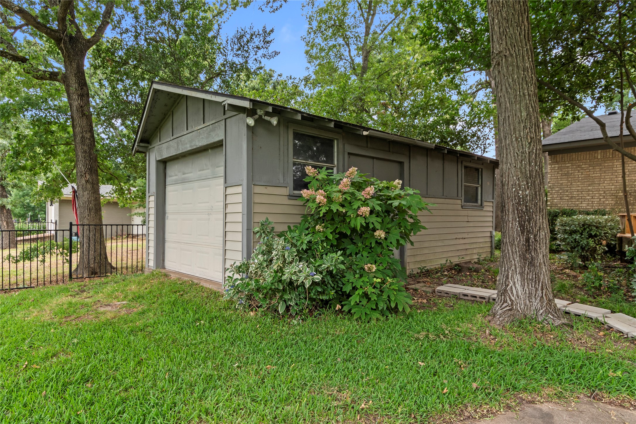 111 Deer Island Road Mabank TX 75156
