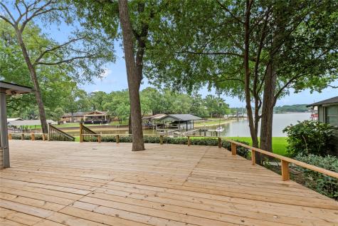 111 Deer Island Road Mabank TX 75156