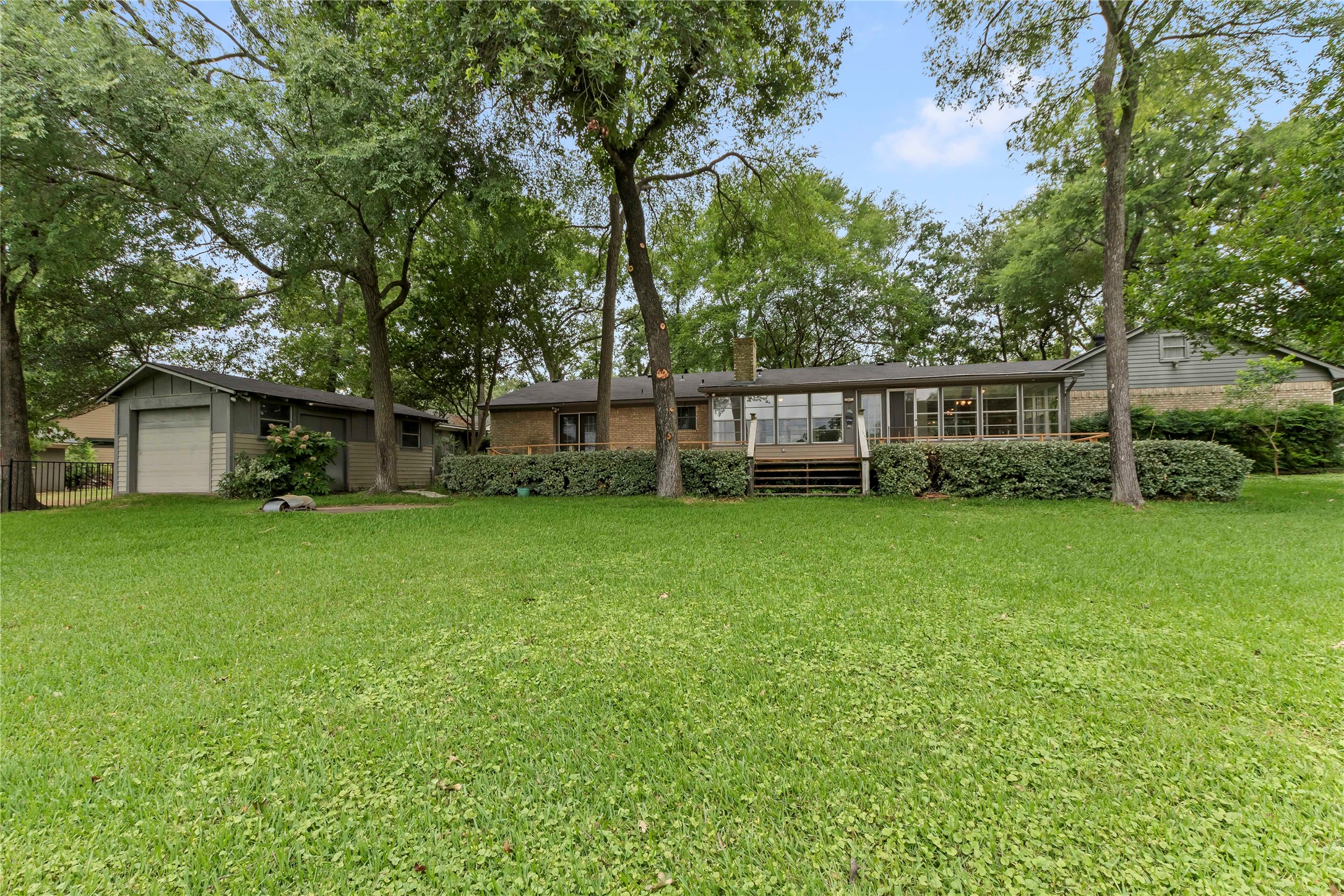 111 Deer Island Road Mabank TX 75156