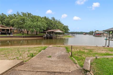 111 Deer Island Road Mabank TX 75156