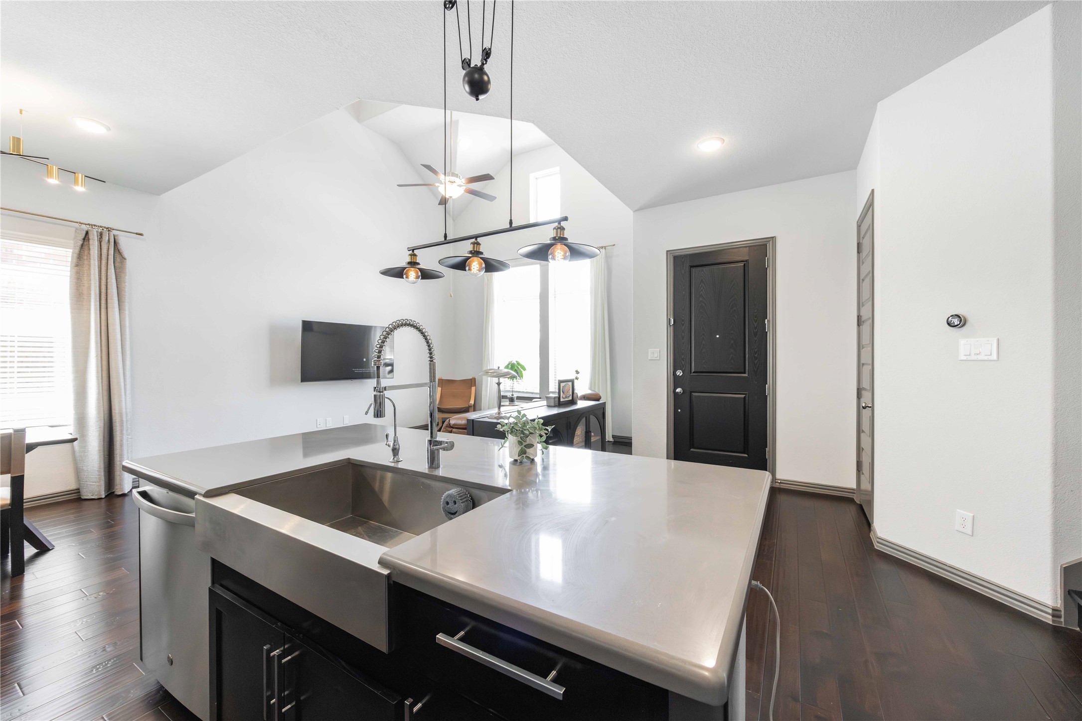 1614 Cherokee Rose Trail Garland TX 75042